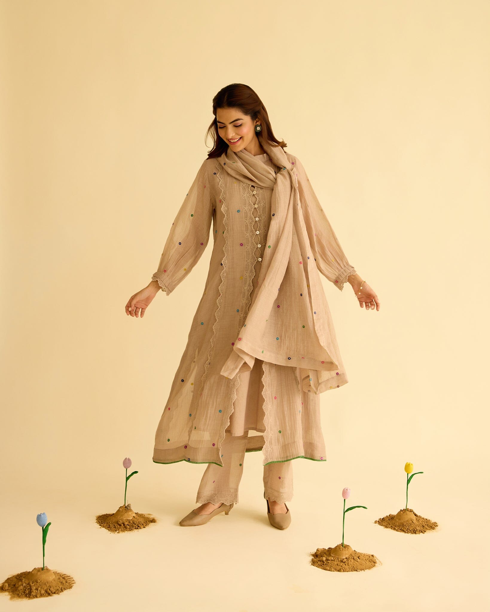 EUPHORIC FLOWER CHILD-SET OF 3(KURTA,PANT&DUPATTA) Naaz By Noor