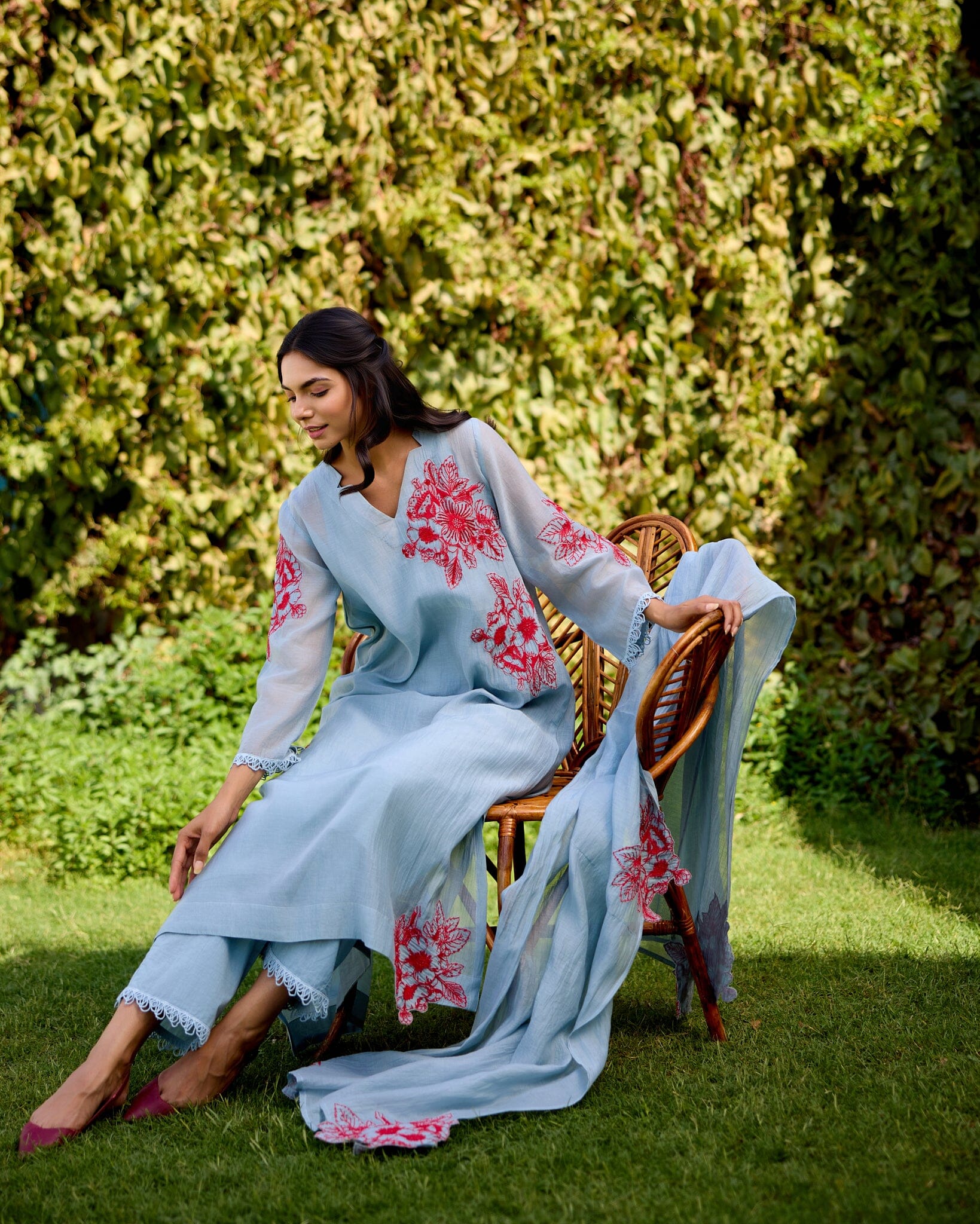 GRACEFUL FLOWER CHILD - SET OF 3( KURTA, PANT & DUPATTA) Naaz By Noor