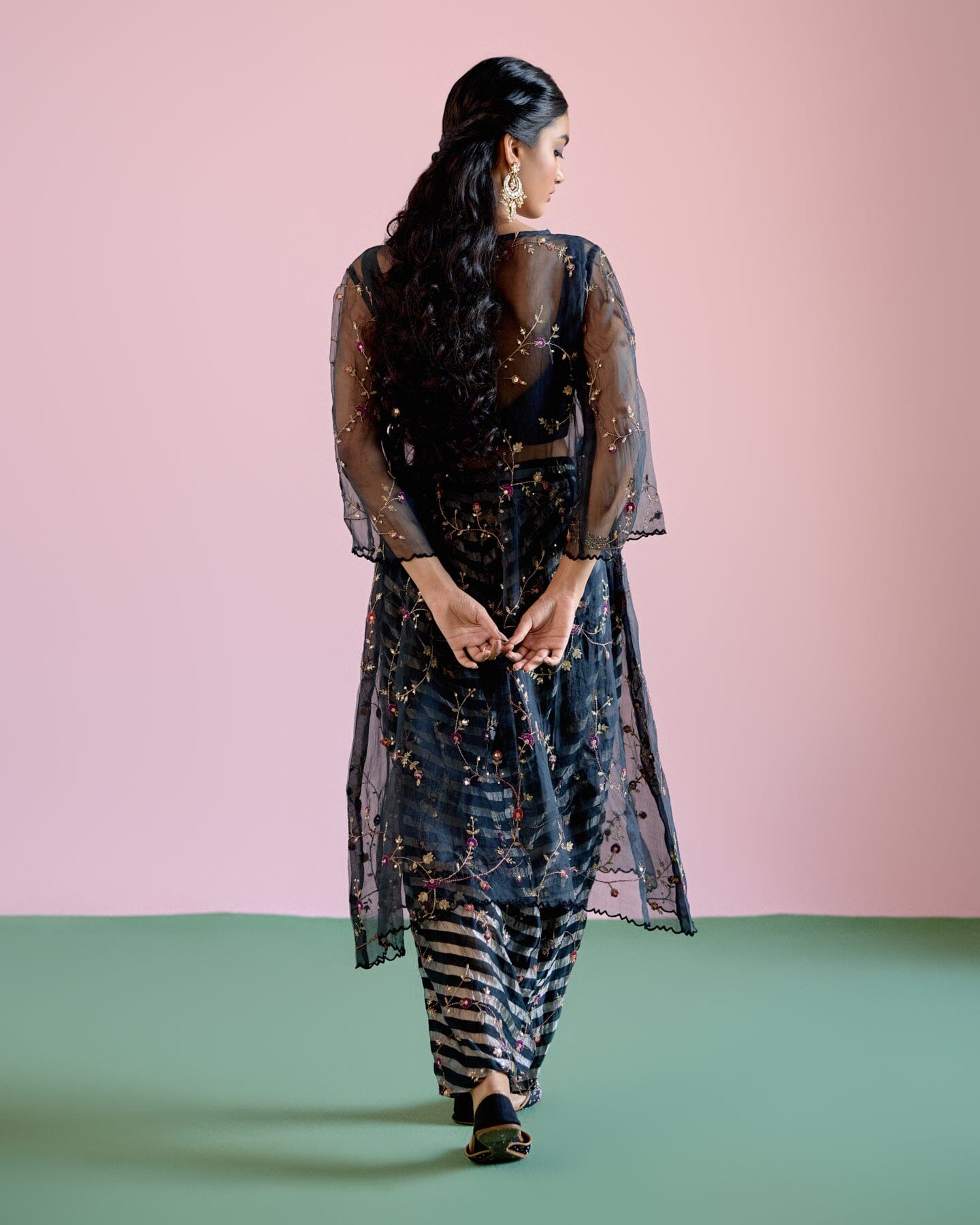 JOR BAAGH BLACK-SET OF 4( crop top, dhoti pants & sheer kurta, dupatta) Naaz By Noor