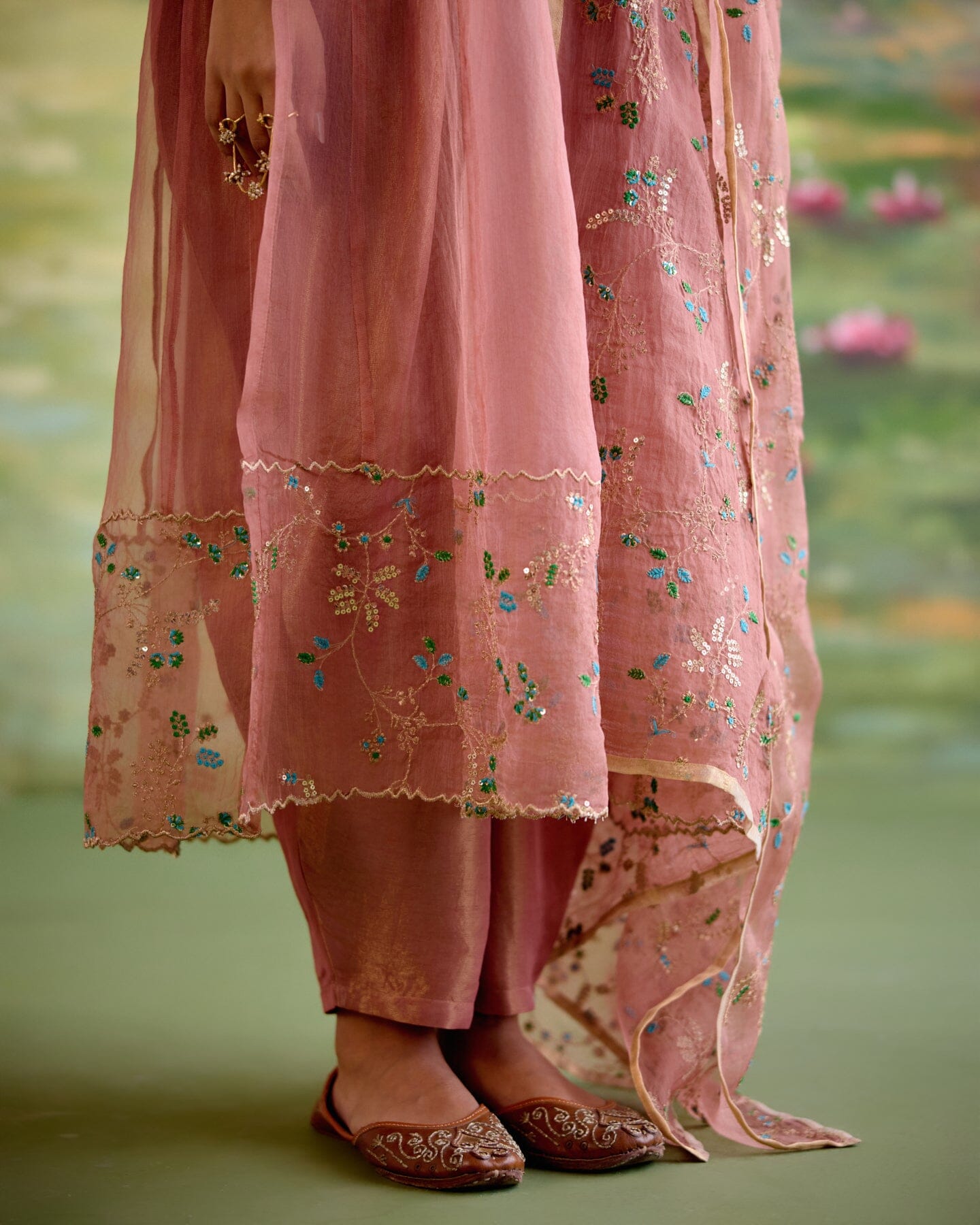 JOR BAAGH DUSKY PINK- SET OF 3 ( kurta, pant & dupatta) Naaz By Noor