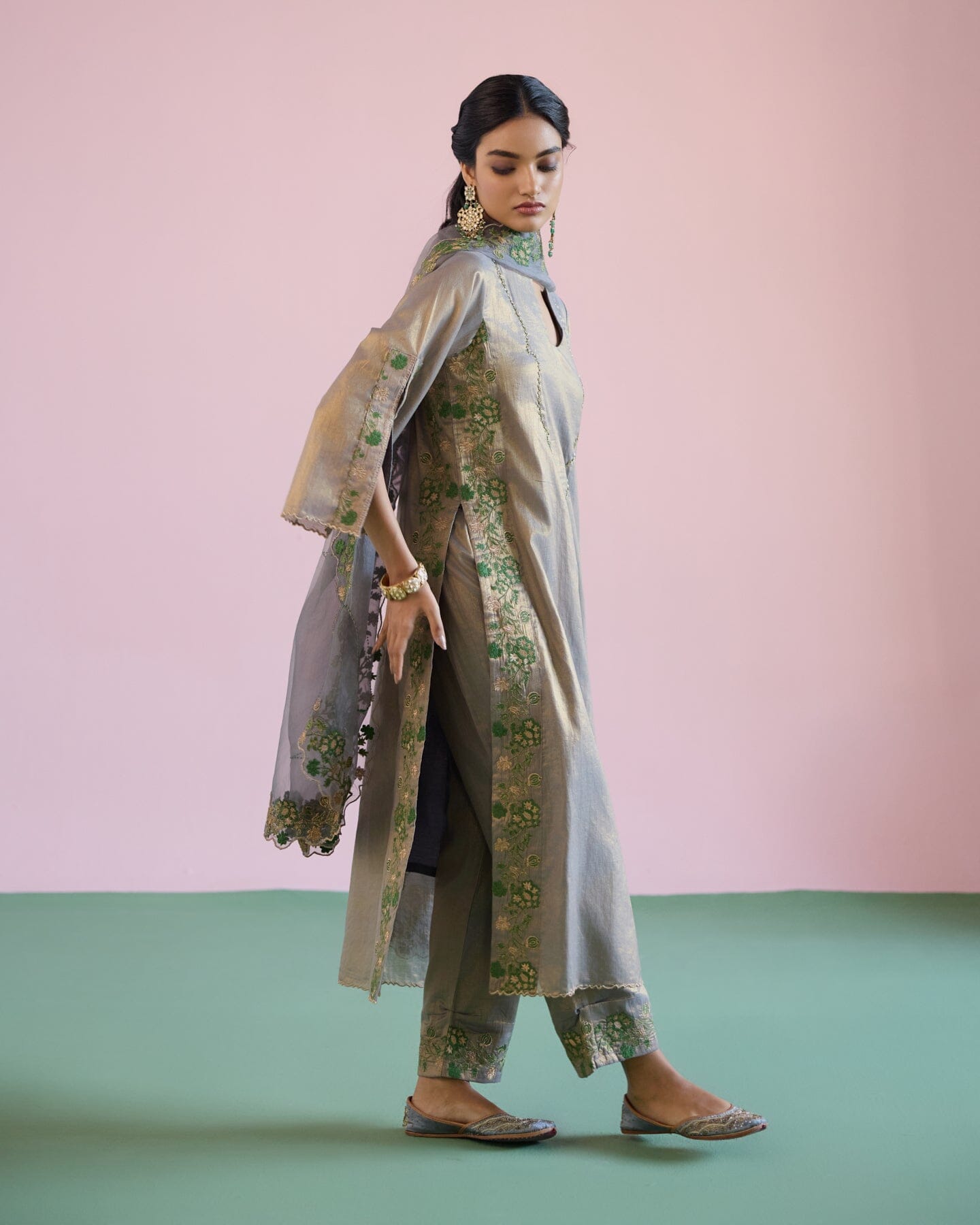 JOR BAAGH LIVID- SET OF 3 ( kurta,pant & dupatta) Naaz By Noor