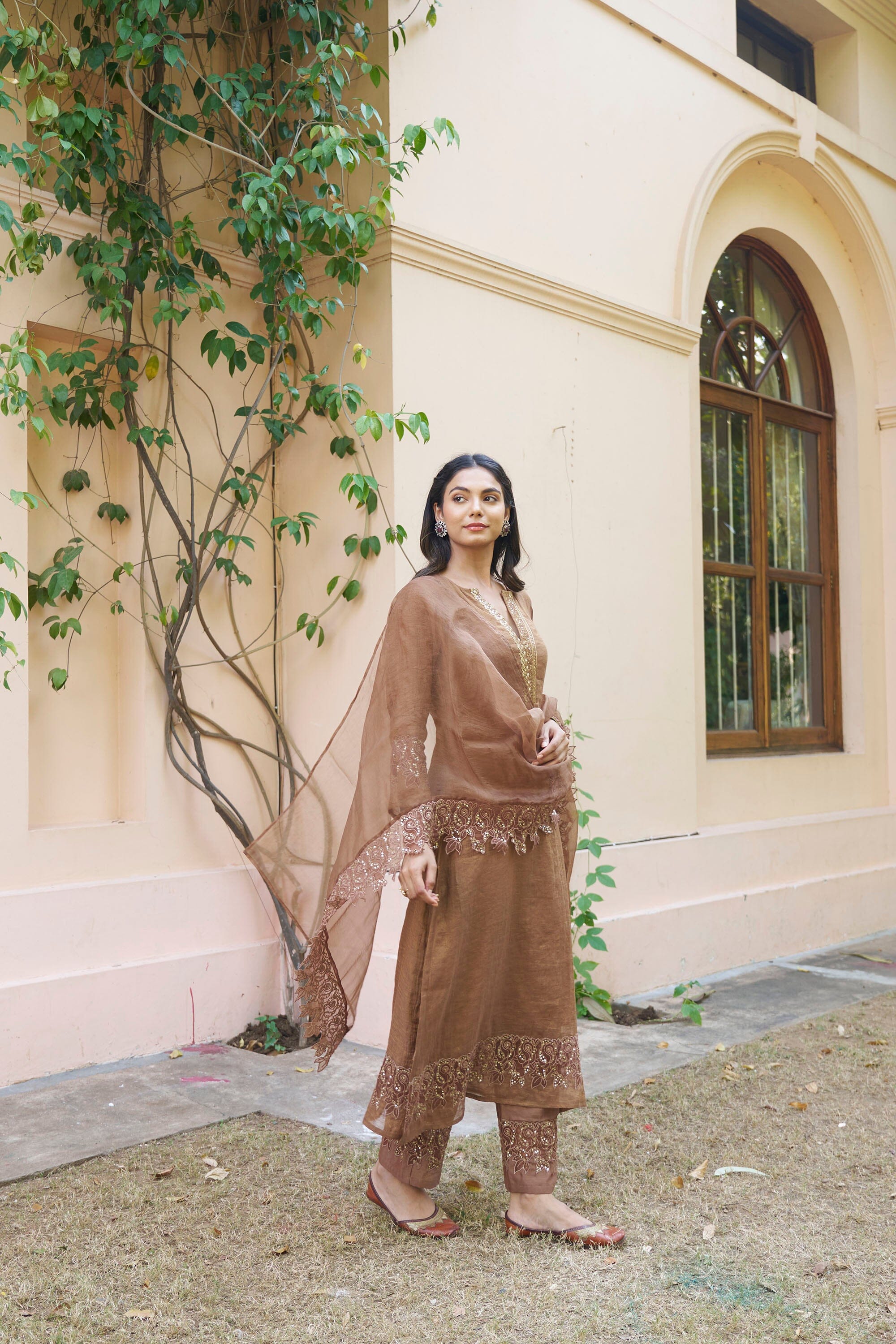 kikli brown-set of 3(kurta, pant & dupatta) Naaz By Noor