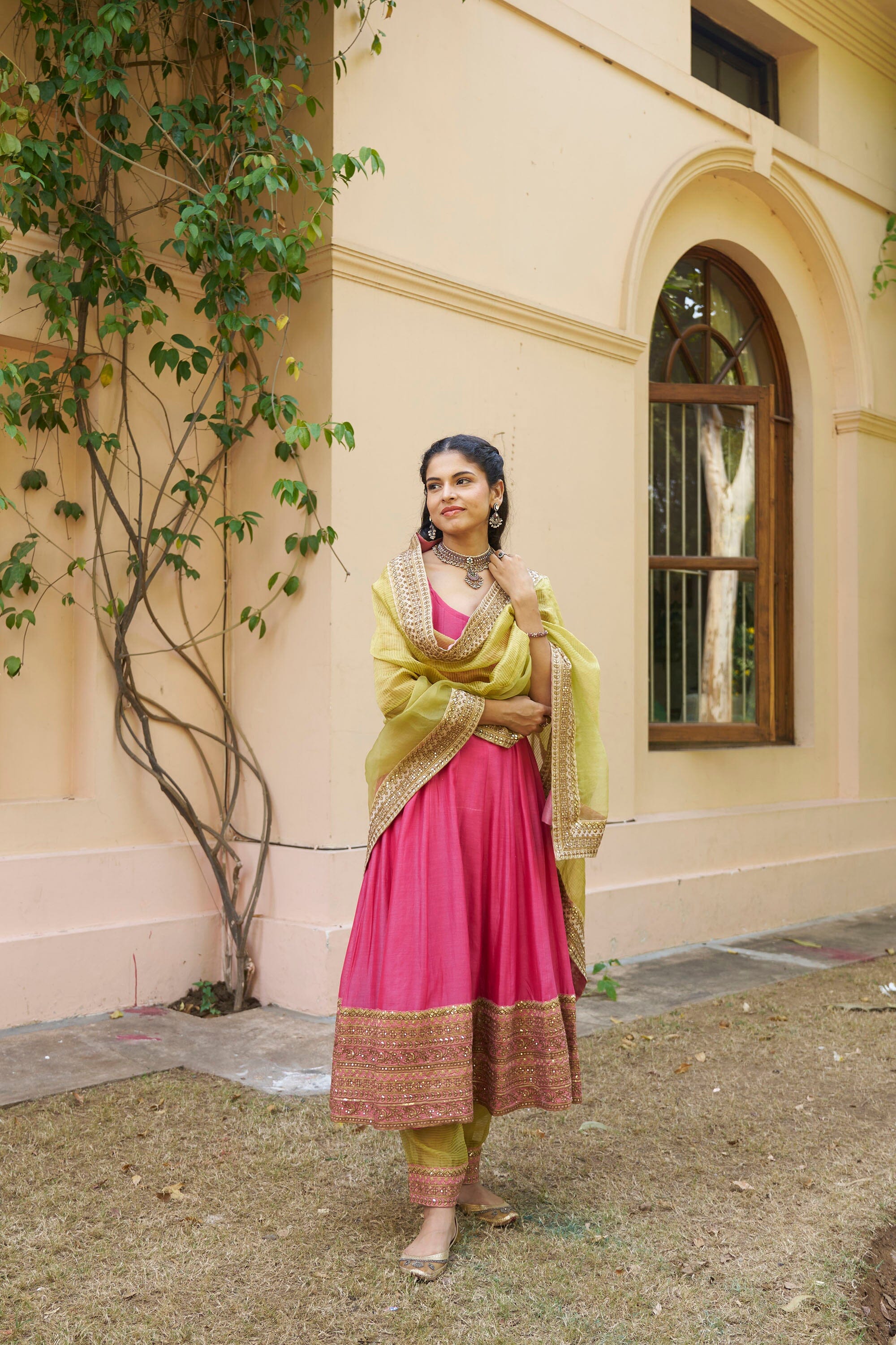 kikli pink-set of 3 (kurta, pant & dupatta) Naaz By Noor