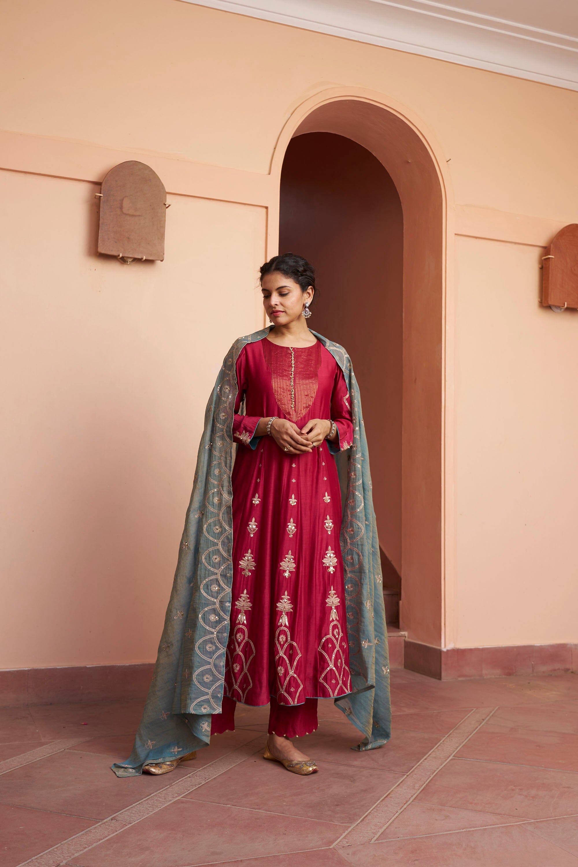 kikli plum-set of 3 (kurta, pant & dupatta) Naaz By Noor