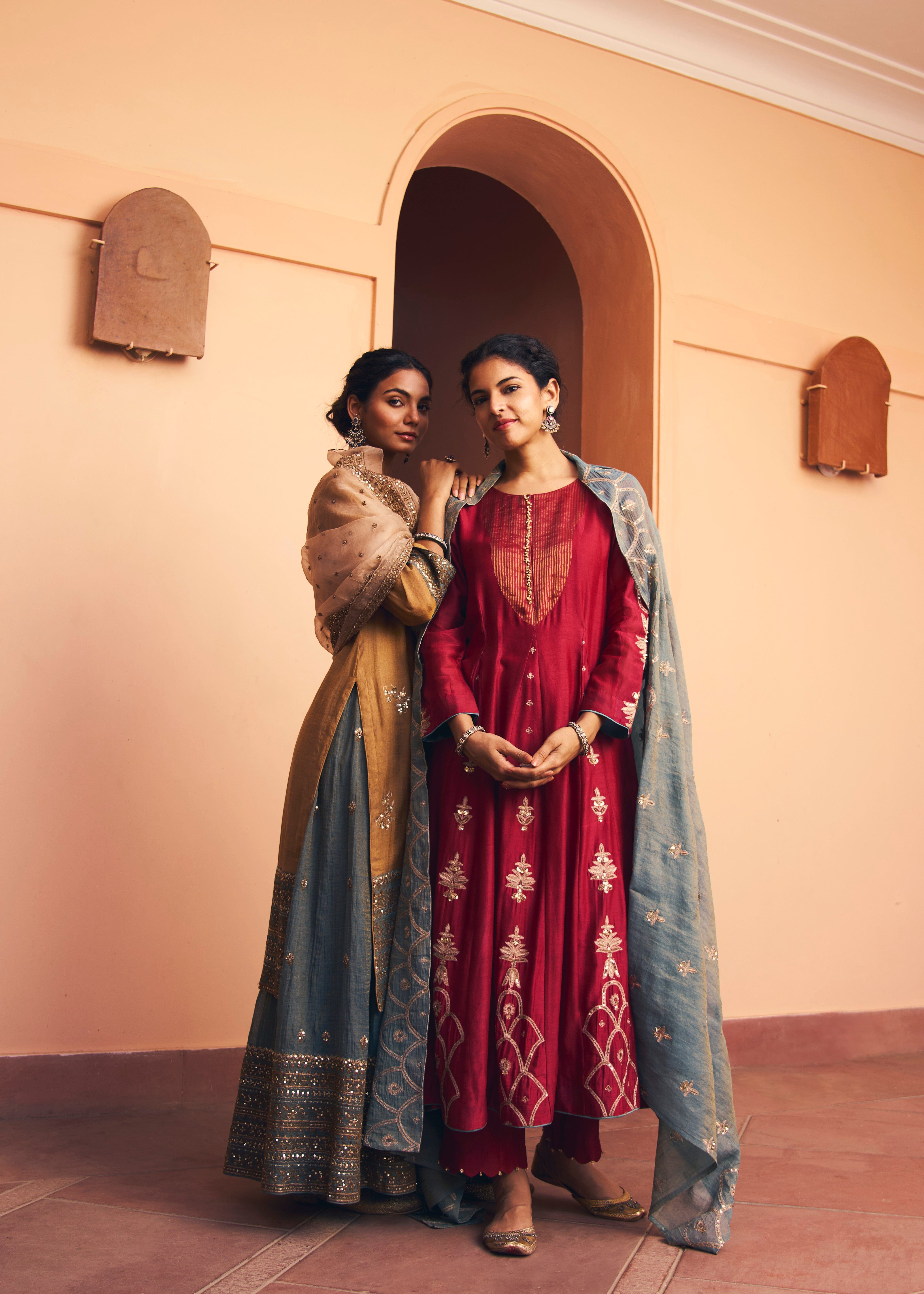 kikli plum-set of 3 (kurta, pant & dupatta) Naaz By Noor