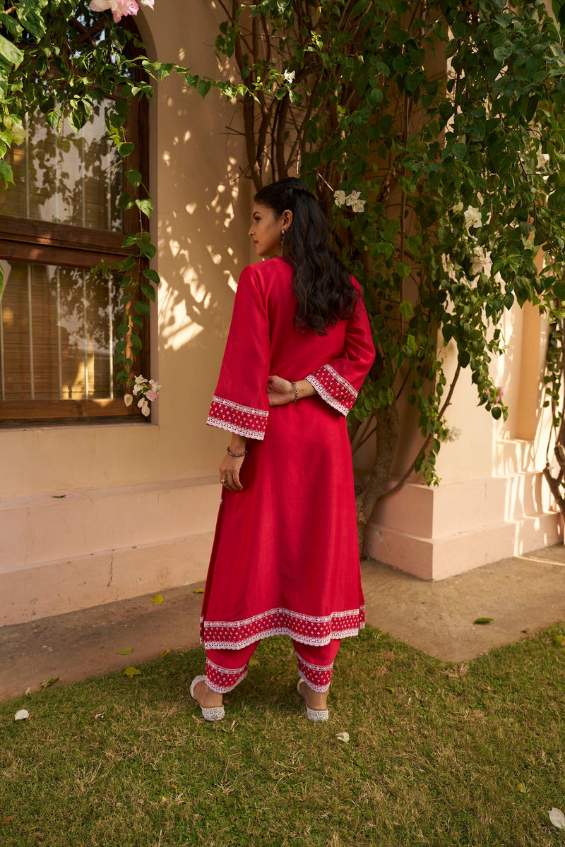 kikli red & white- set of 3(kurta,pant & dupatta) Naaz By Noor 