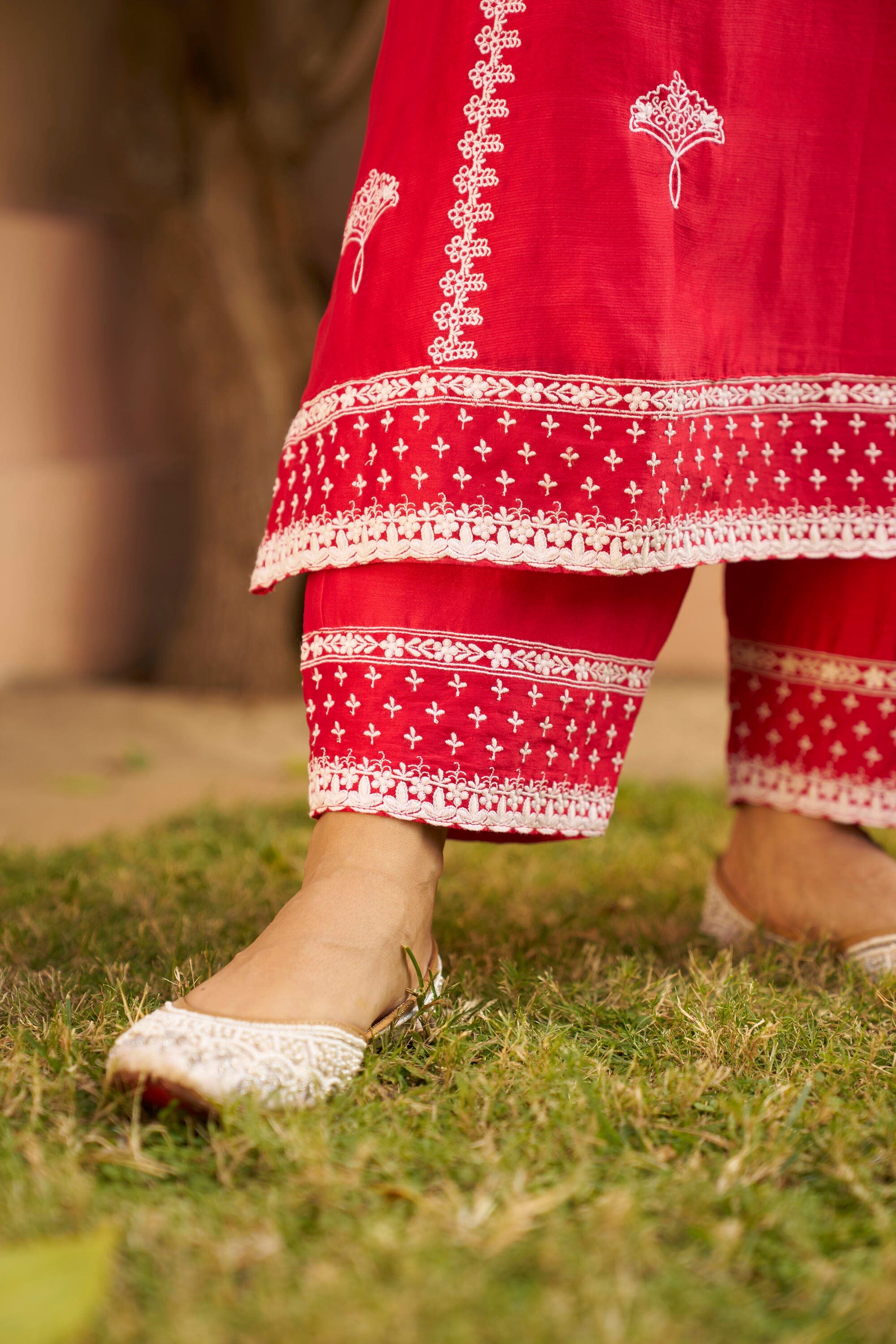 kikli red & white- set of 3(kurta,pant & dupatta) Naaz By Noor