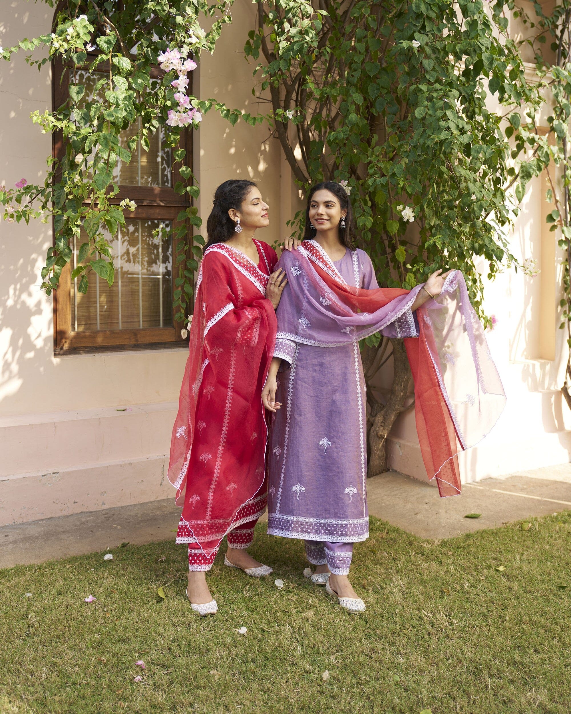 kikli red & white- set of 3(kurta,pant & dupatta) Naaz By Noor