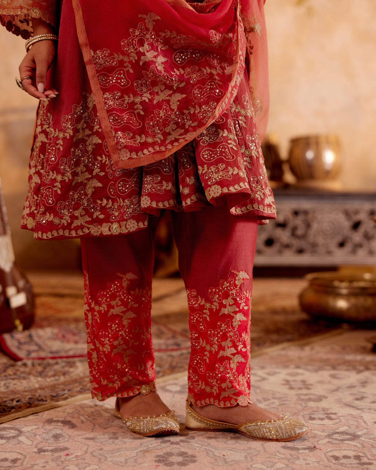 SURMAYI raag Bhupali-set of 3( kalidar kurta, pant & dupatta) Naaz By Noor