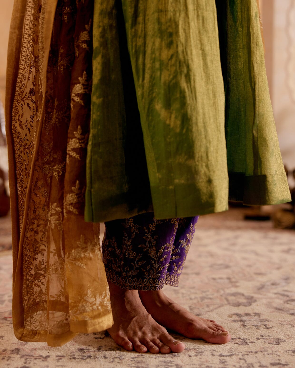 SURMAYI raag Yaman-set of 3( kalidar kurta, pant & dupatta) Naaz By Noor