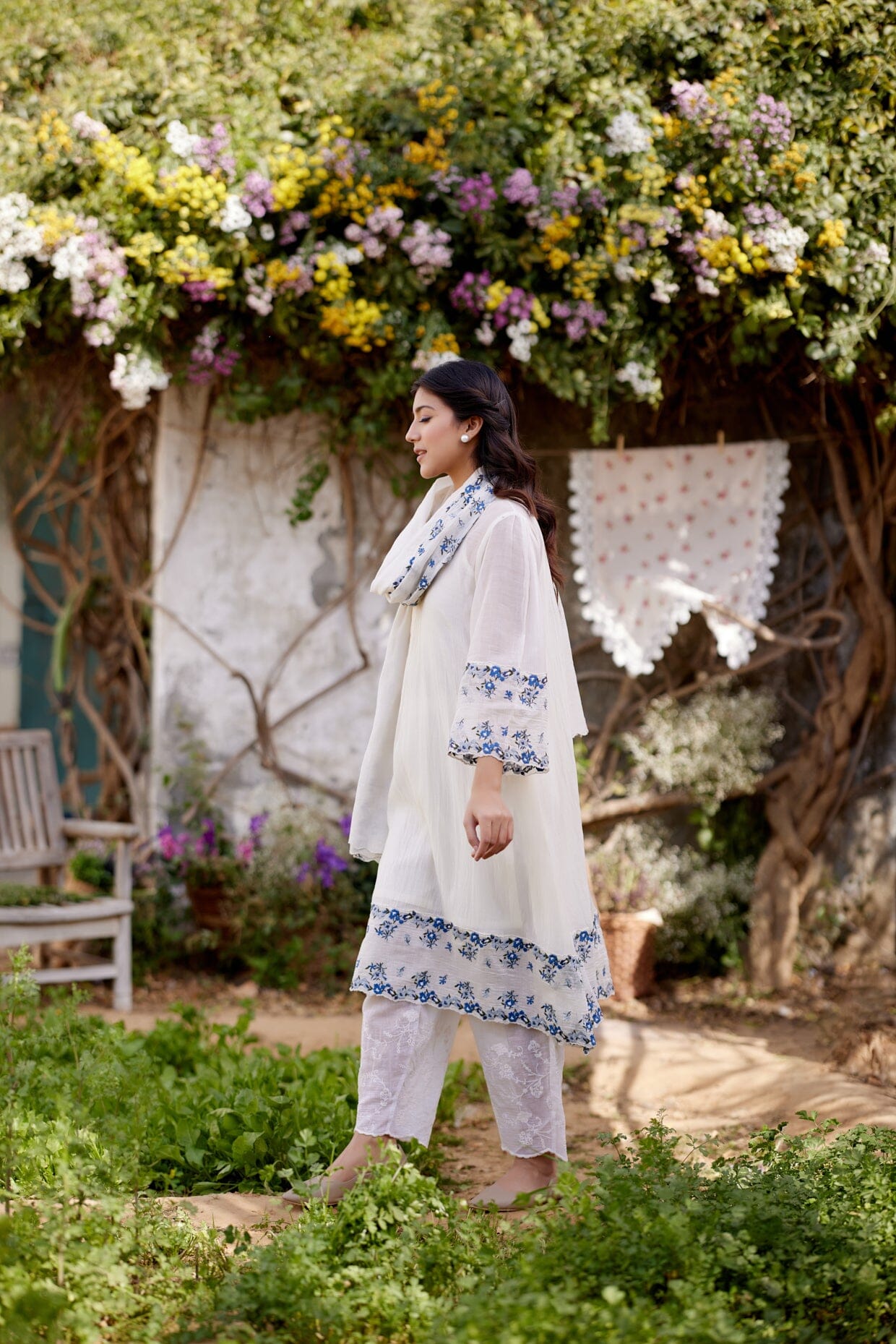 WHITE DAISY fields-set of 3 (A- line kurta, pant & dupatta) Naaz By Noor