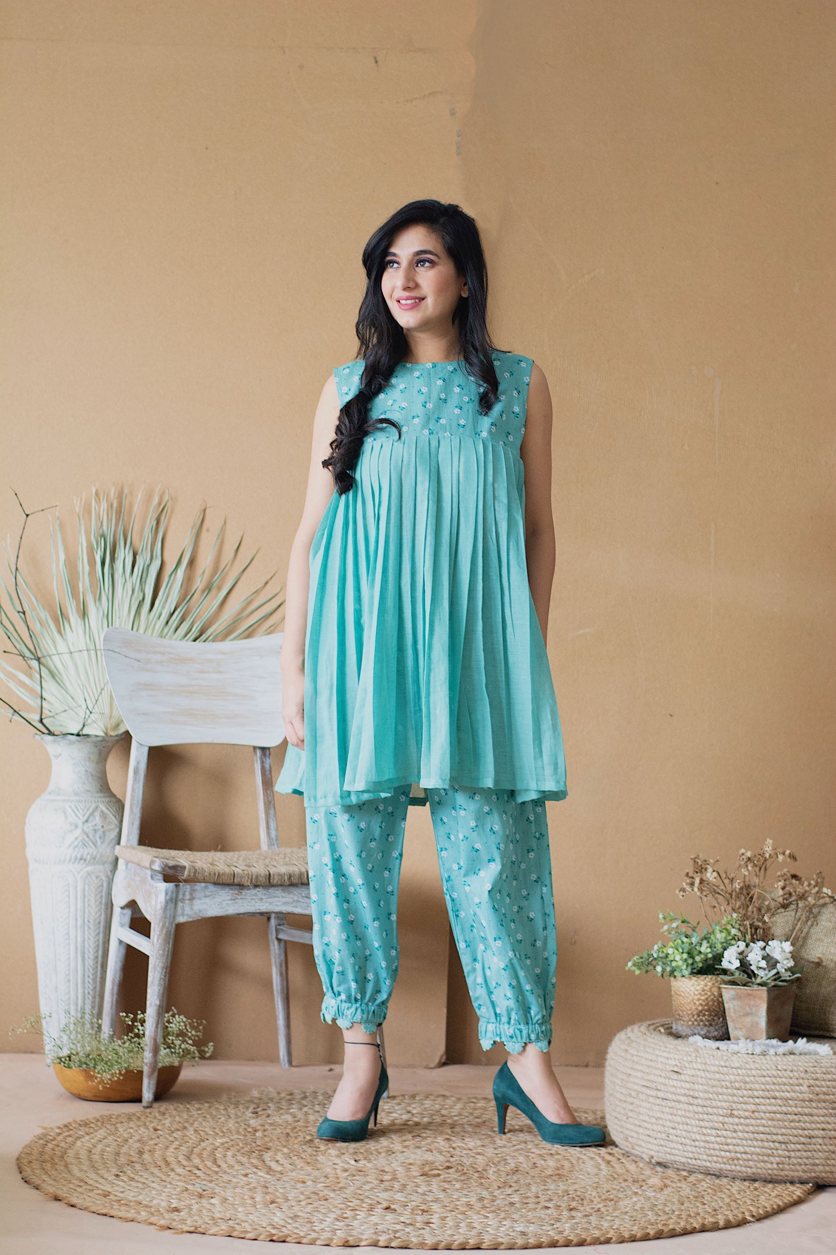 BLUE POPPY PLEATED KURTA WITH HAREM SET - Naaz By Noor