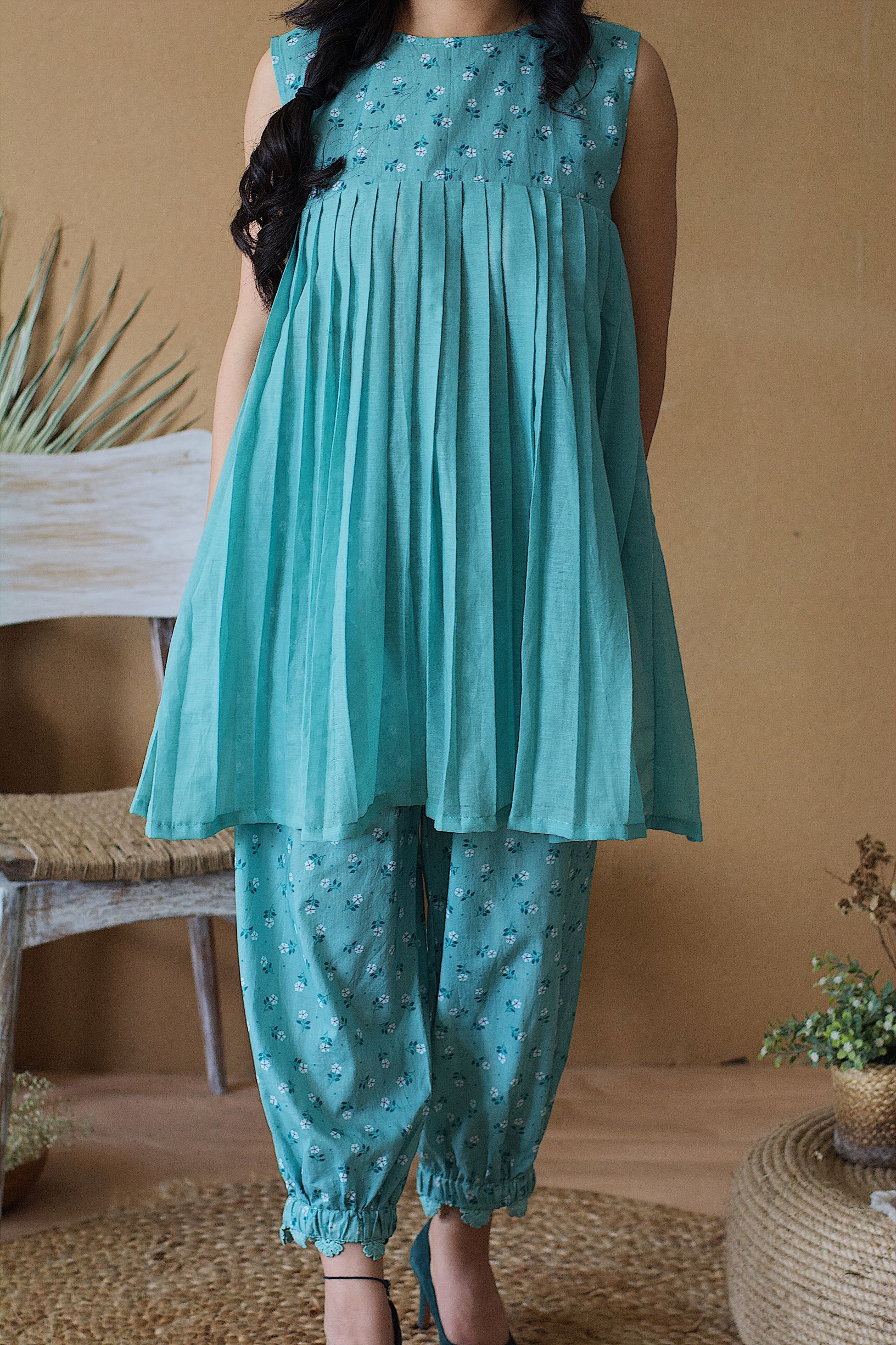 BLUE POPPY PLEATED KURTA WITH HAREM SET - Naaz By Noor