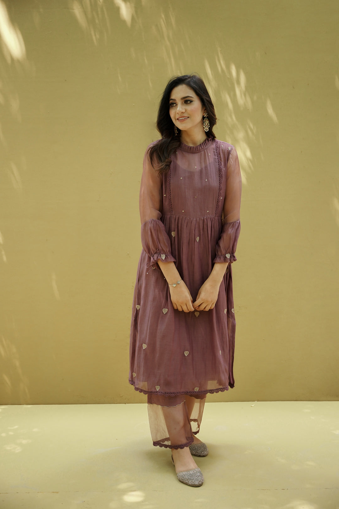 goonj( mauve)- set of 2- kurta with pant Naaz By Noor