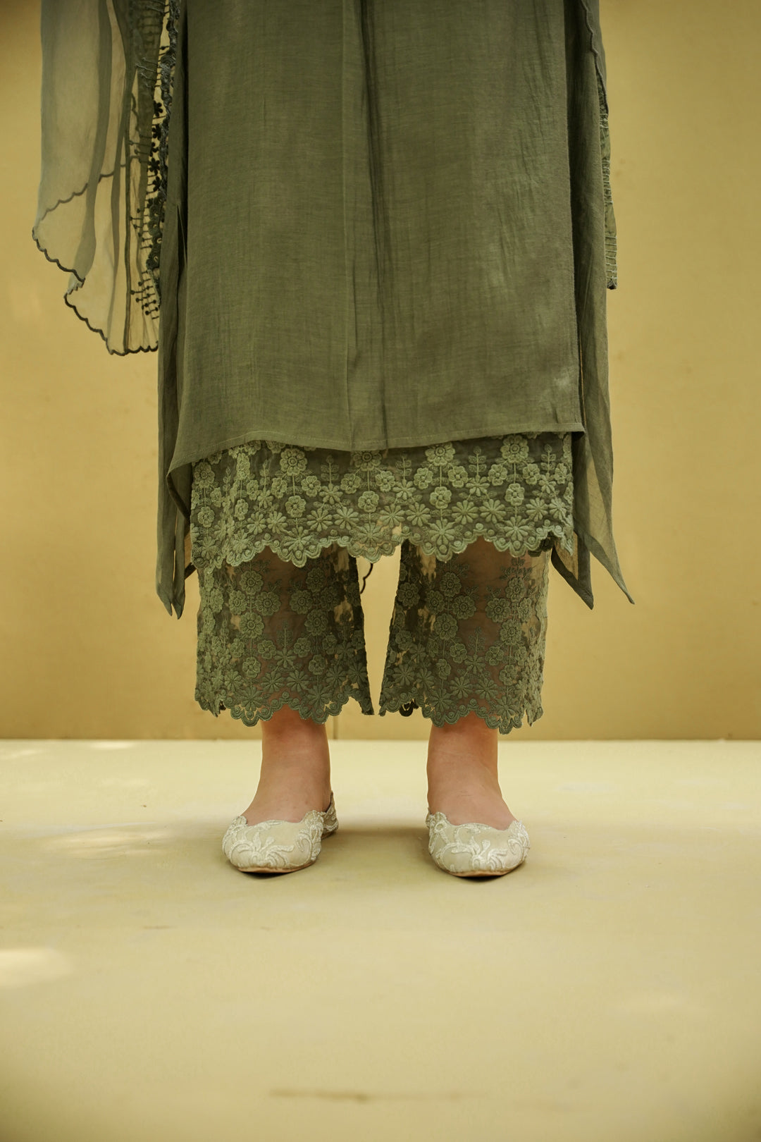 goonj (moss green)- set of 3- kurta, pant & dupatta Naaz By Noor