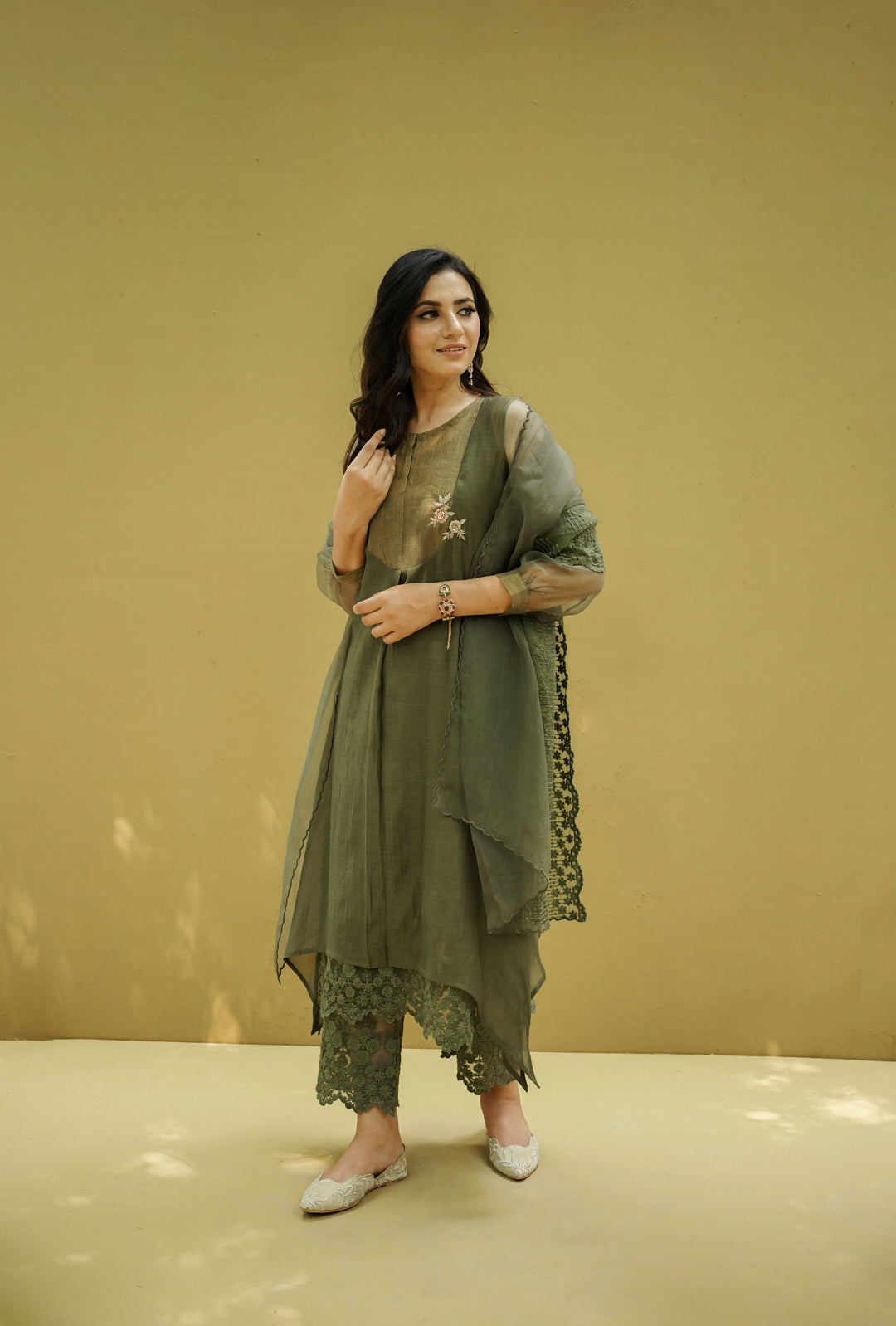goonj (moss green)- set of 3- kurta, pant & dupatta Naaz By Noor
