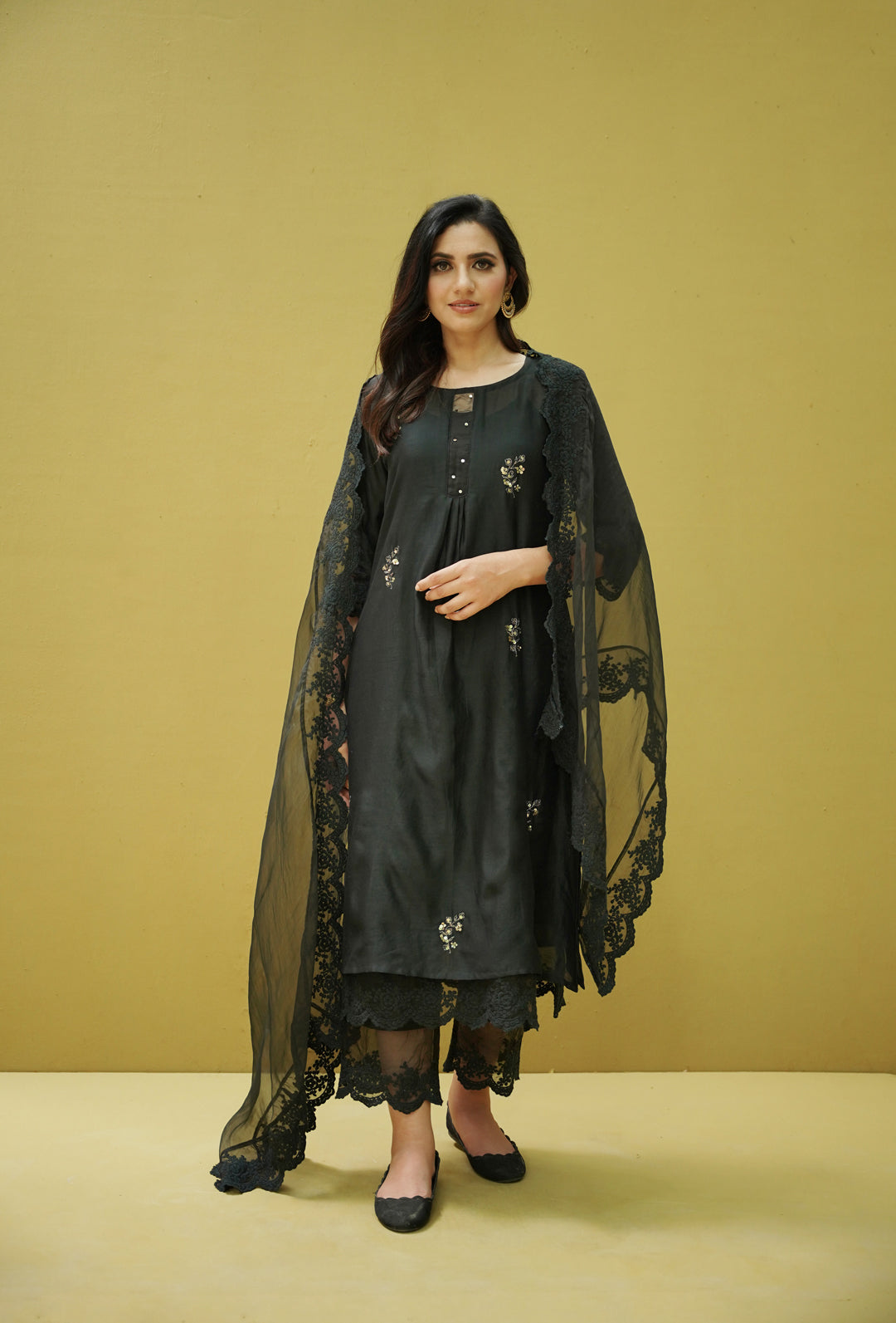goonj(black)-set of 3- kurta,pant & dupatta Naaz By Noor