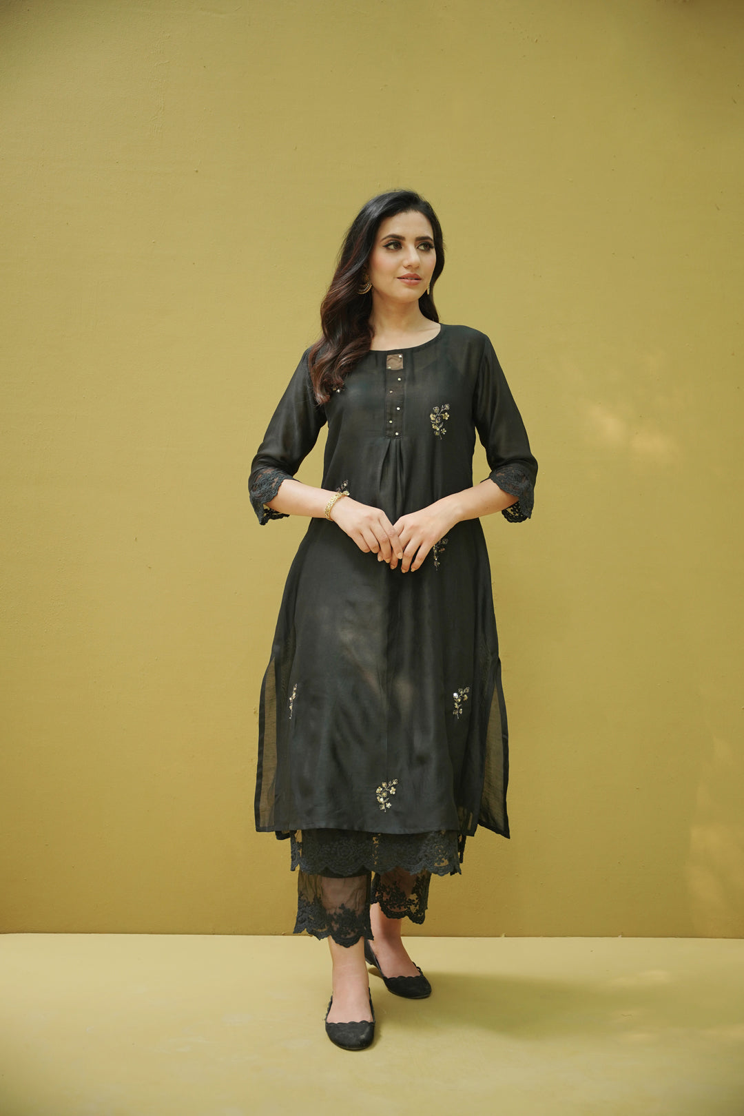 goonj(black)-set of 3- kurta,pant & dupatta Naaz By Noor