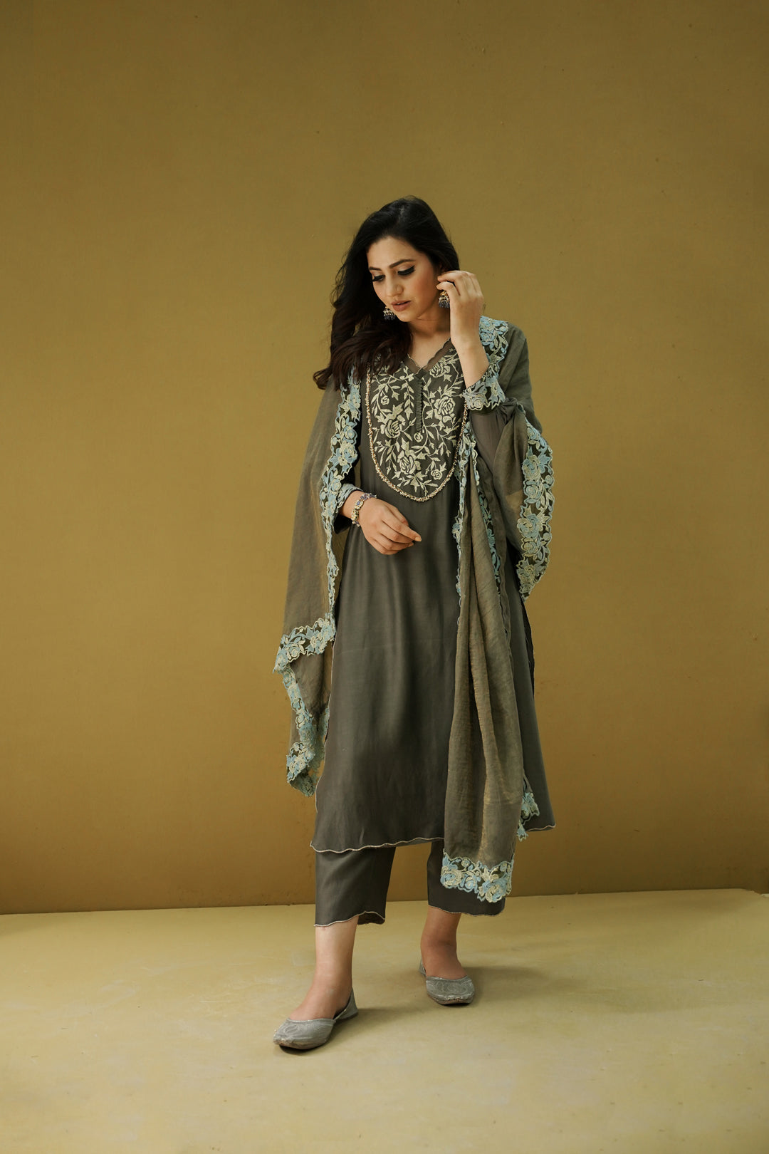 goonj(charcoal grey)- set of 3- kurta,pant & dupatta Naaz By Noor