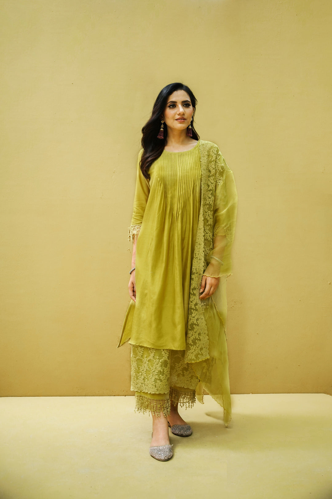 goonj(olive)-set of 3- kurta, pant & dupatta Naaz By Noor