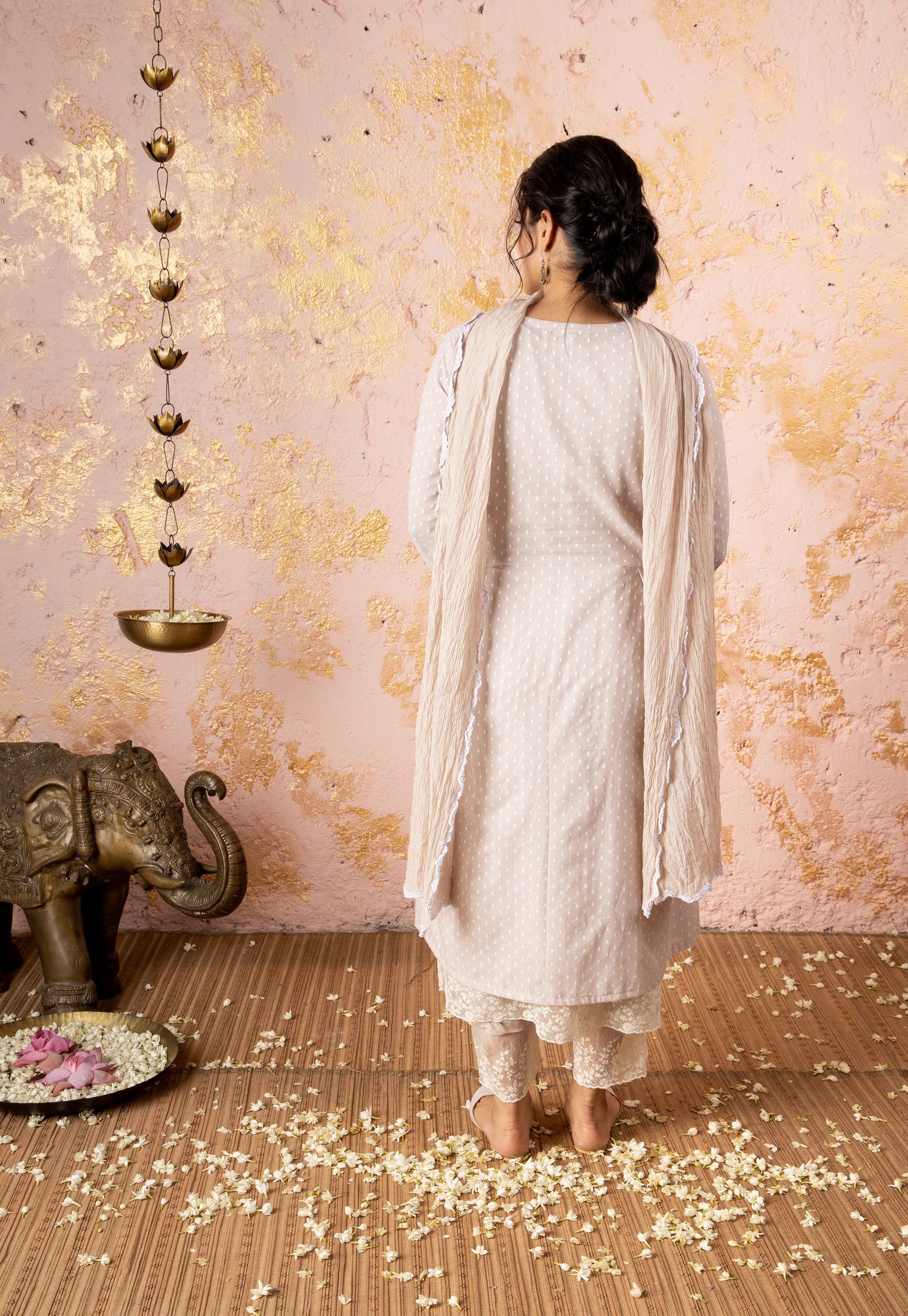 Grey And White Pleated Kurta With Straight Pants And Stole - Naaz By Noor