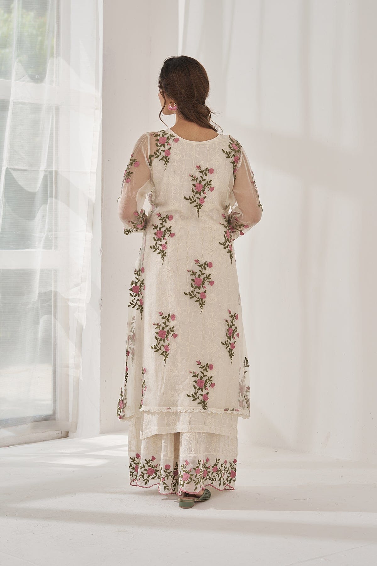 GULABSA BAANO-set of 3 ( kurta,sharara & dupatta) Naaz By Noor