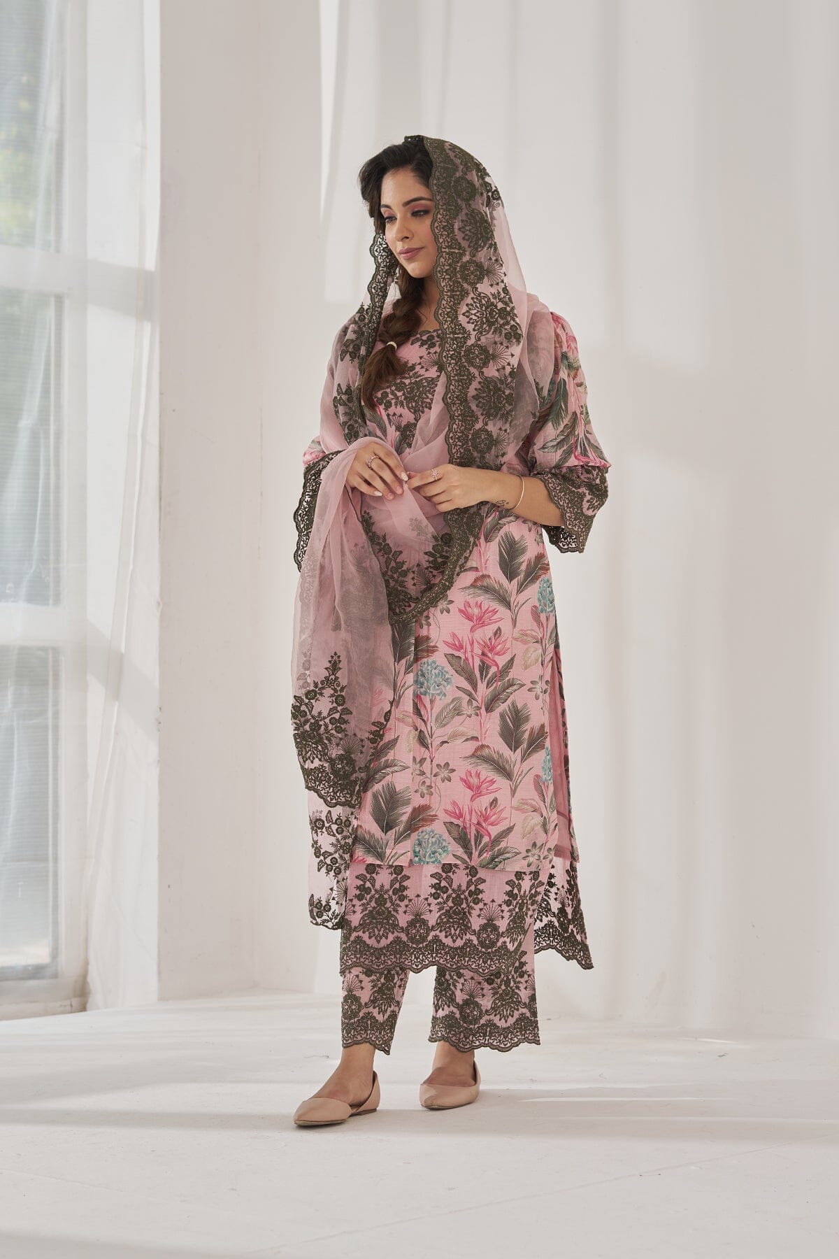 GULSHAN BAANO-set of 3( kurta,pant&dupatta) Naaz By Noor