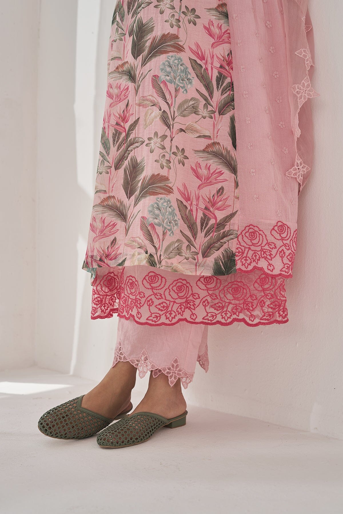 GULSHAN BAANO- set of 3(V-neck kurta, pant& dupatta) Naaz By Noor