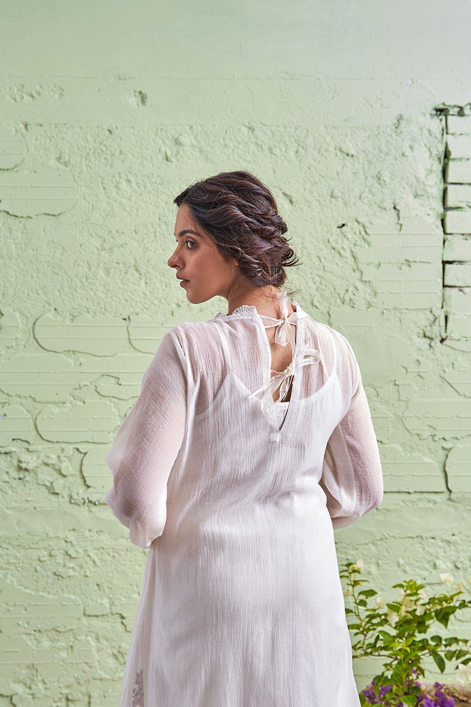JAMUN ki tokri ( gori )- Set of 3- kurta , pant & dupatta Naaz By Noor