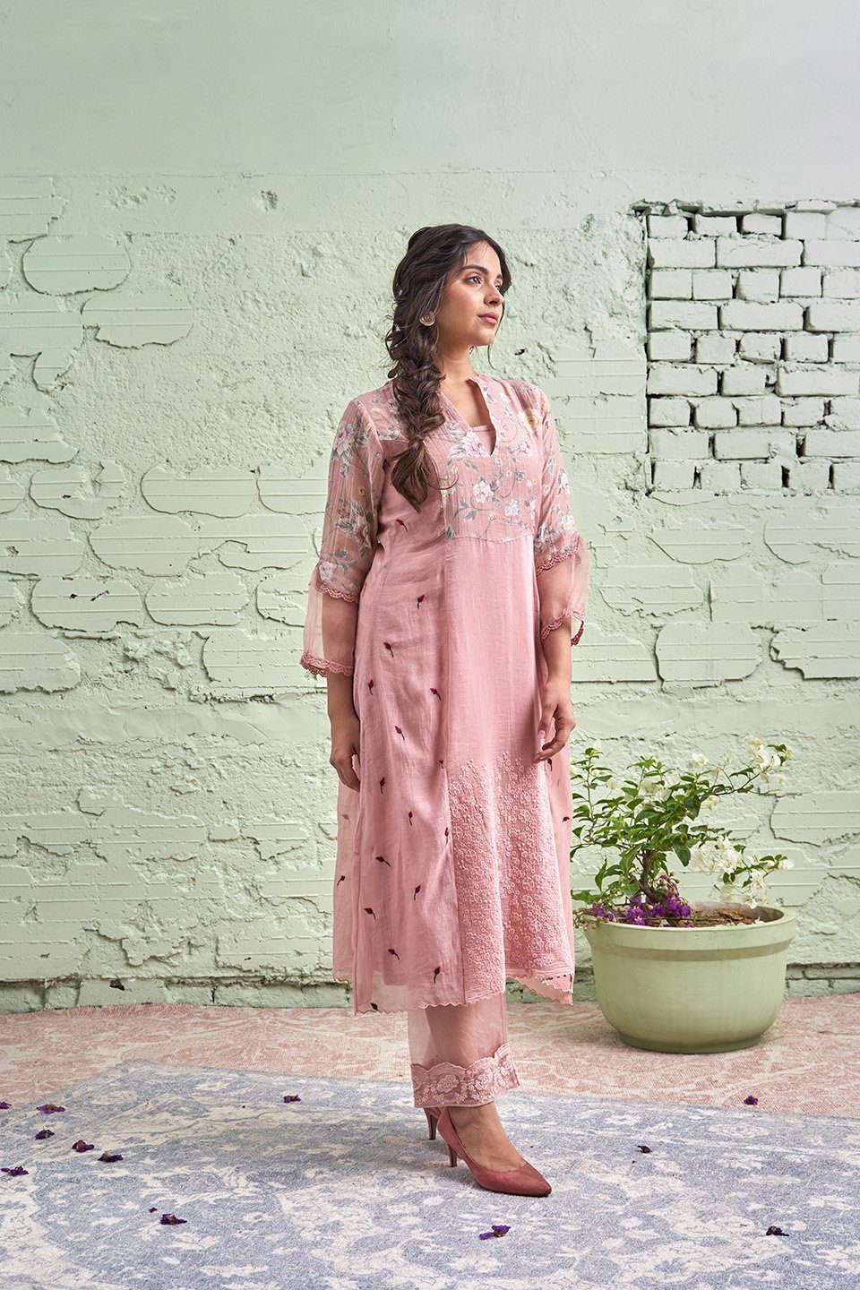 JAMUN ki tokri ( halki gulabi)- set of 3- kurta with embroidered buds, pant & dupatta Naaz By Noor