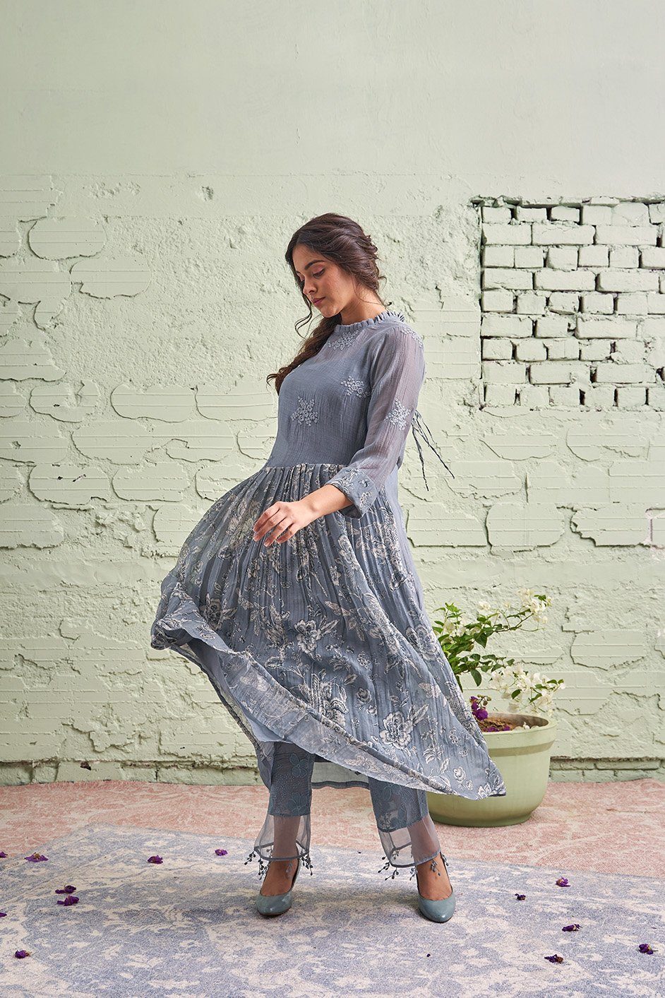 JAMUN ki tokri ( neela sa sleti )-set of 2- kurta with pants Naaz By Noor