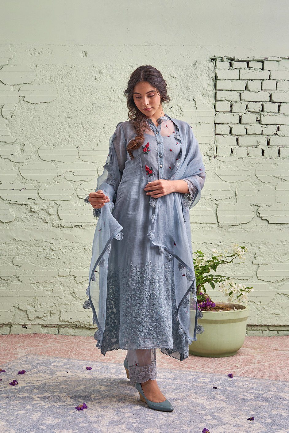 JAMUN ki tokri ( neela sa sleti)- set of 3 - kurta, pant & dupatta Naaz By Noor