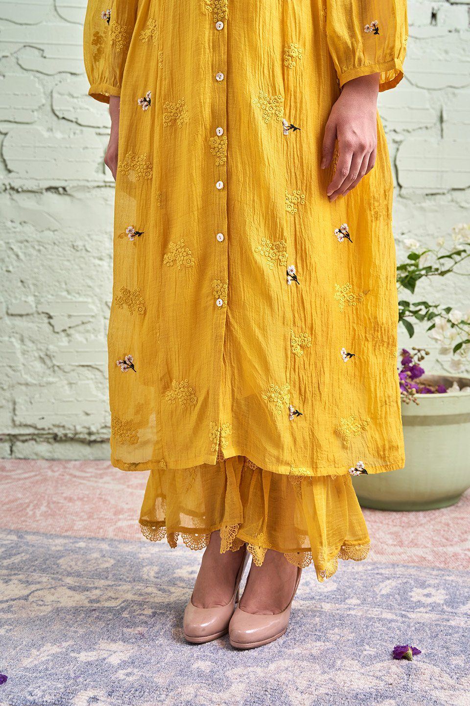 JAMUN ki tokri ( peeli)- set of 2- kurta, pant Naaz By Noor