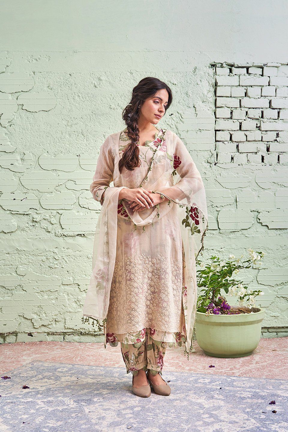 JAMUN ki tokri ( sunheri)- set of 2- kurta & pant Naaz By Noor
