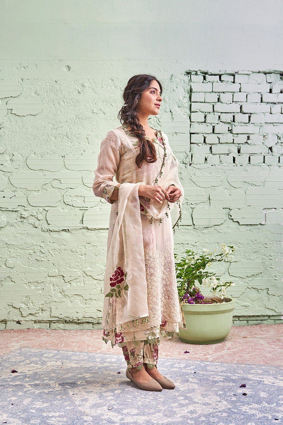 JAMUN ki tokri ( sunheri)- set of 2- kurta & pant Naaz By Noor