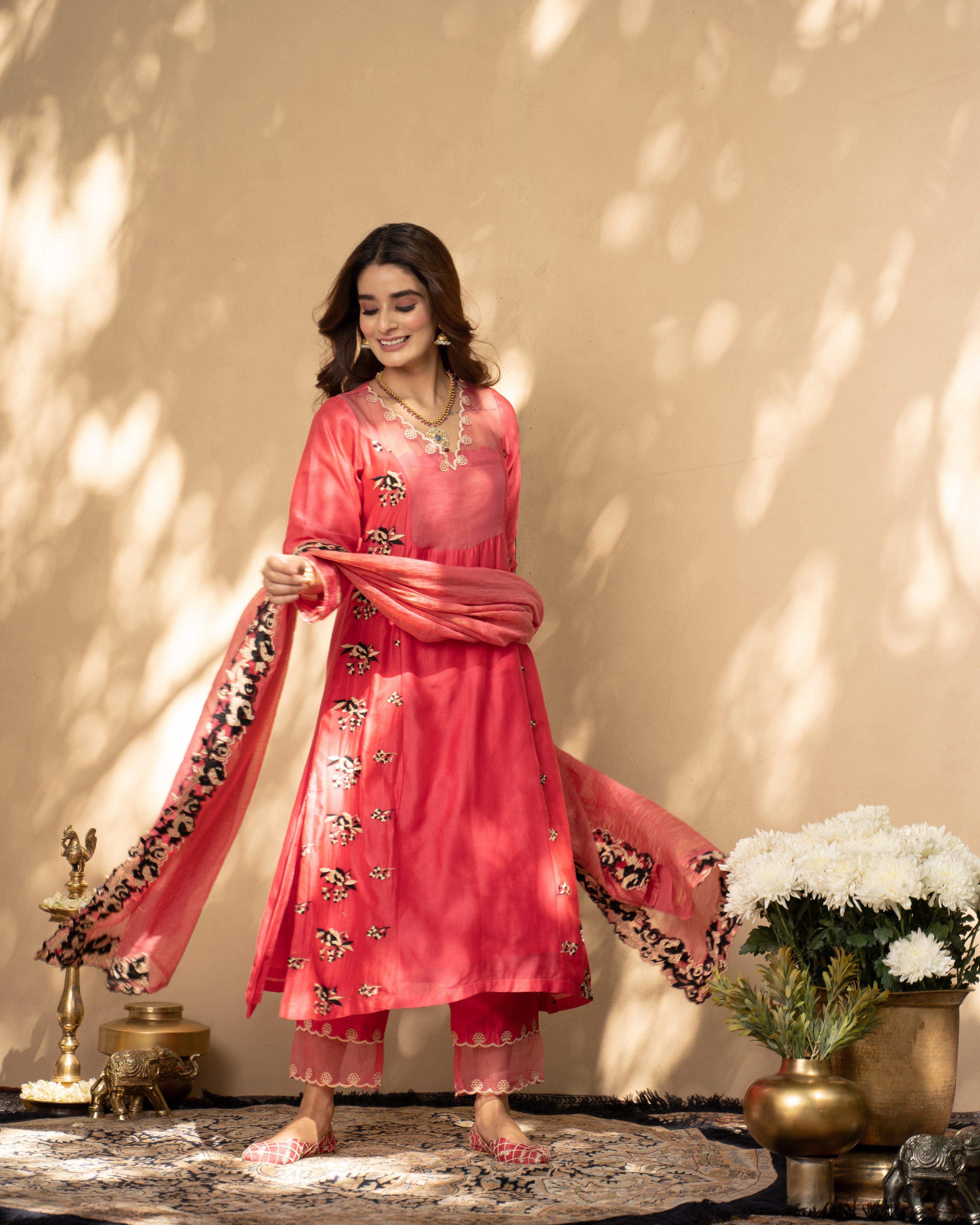 KISHMISH (gulabi mithaas)- set of 3 - kurta, pant& dupatta Naaz By Noor