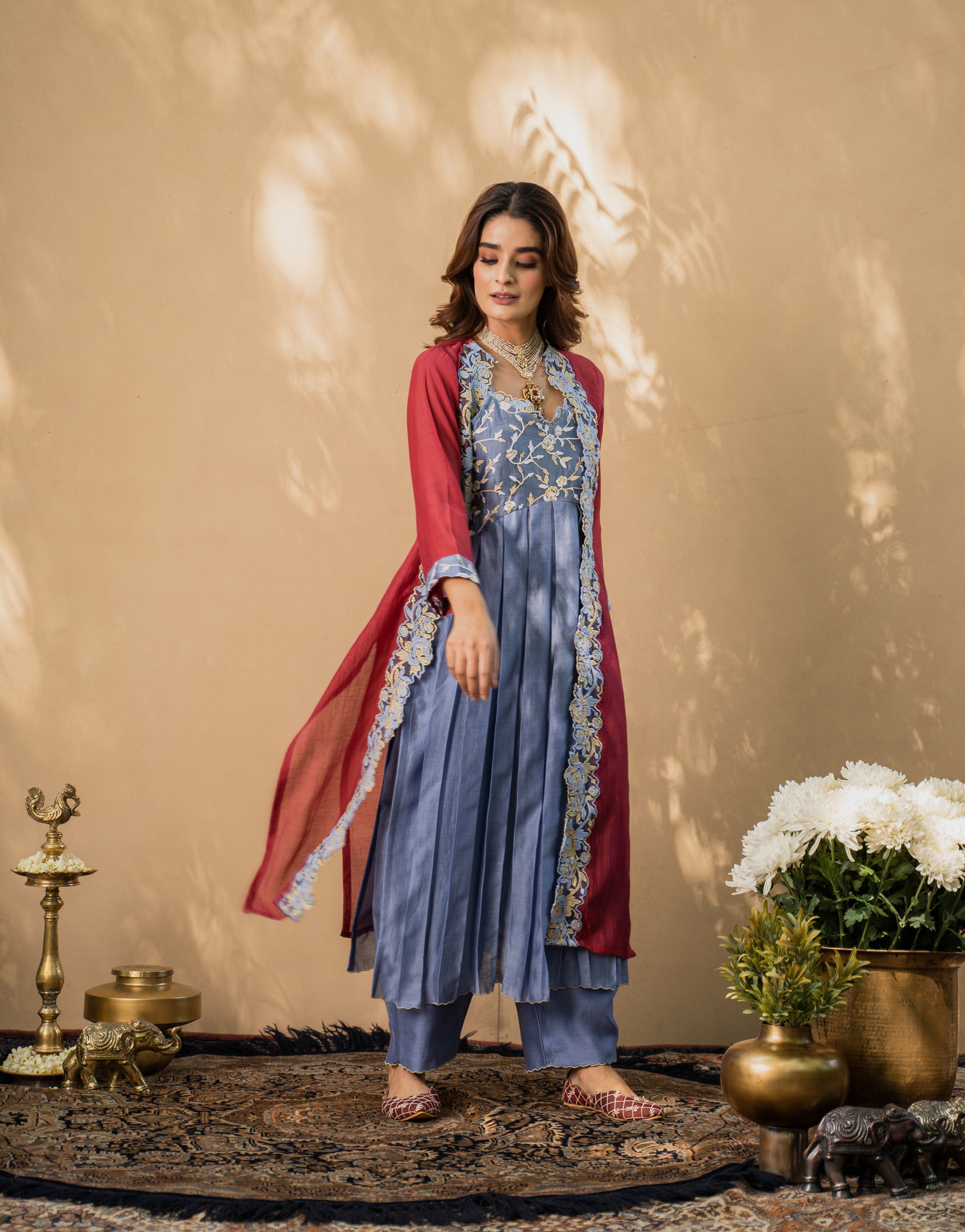 KISHMISH( meetha khajoor)-set of 3- kurta,pant & cape Naaz By Noor
