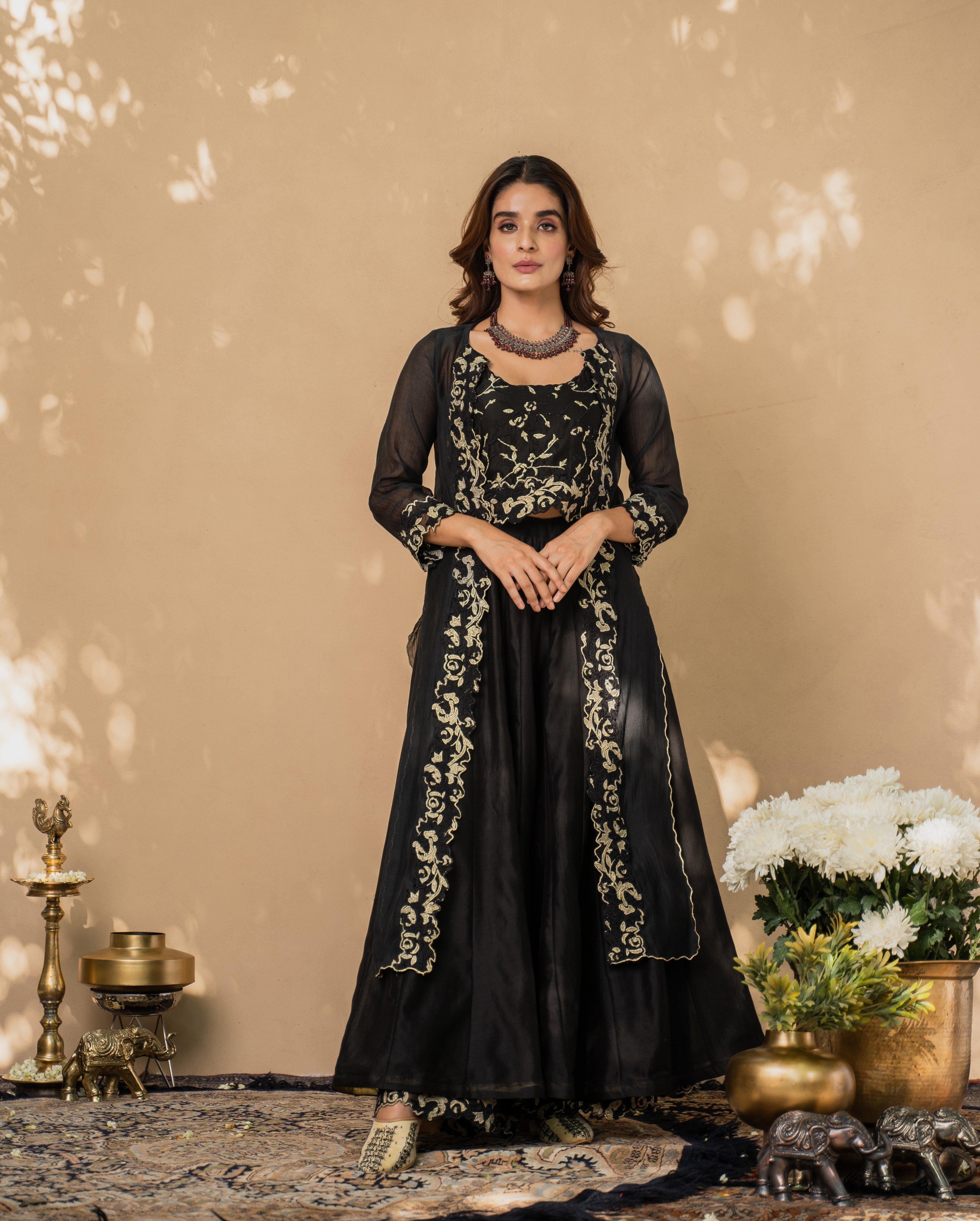 KISHMISH(kaali kishmish)-set of 3- crop top, sharara & cape Naaz By Noor