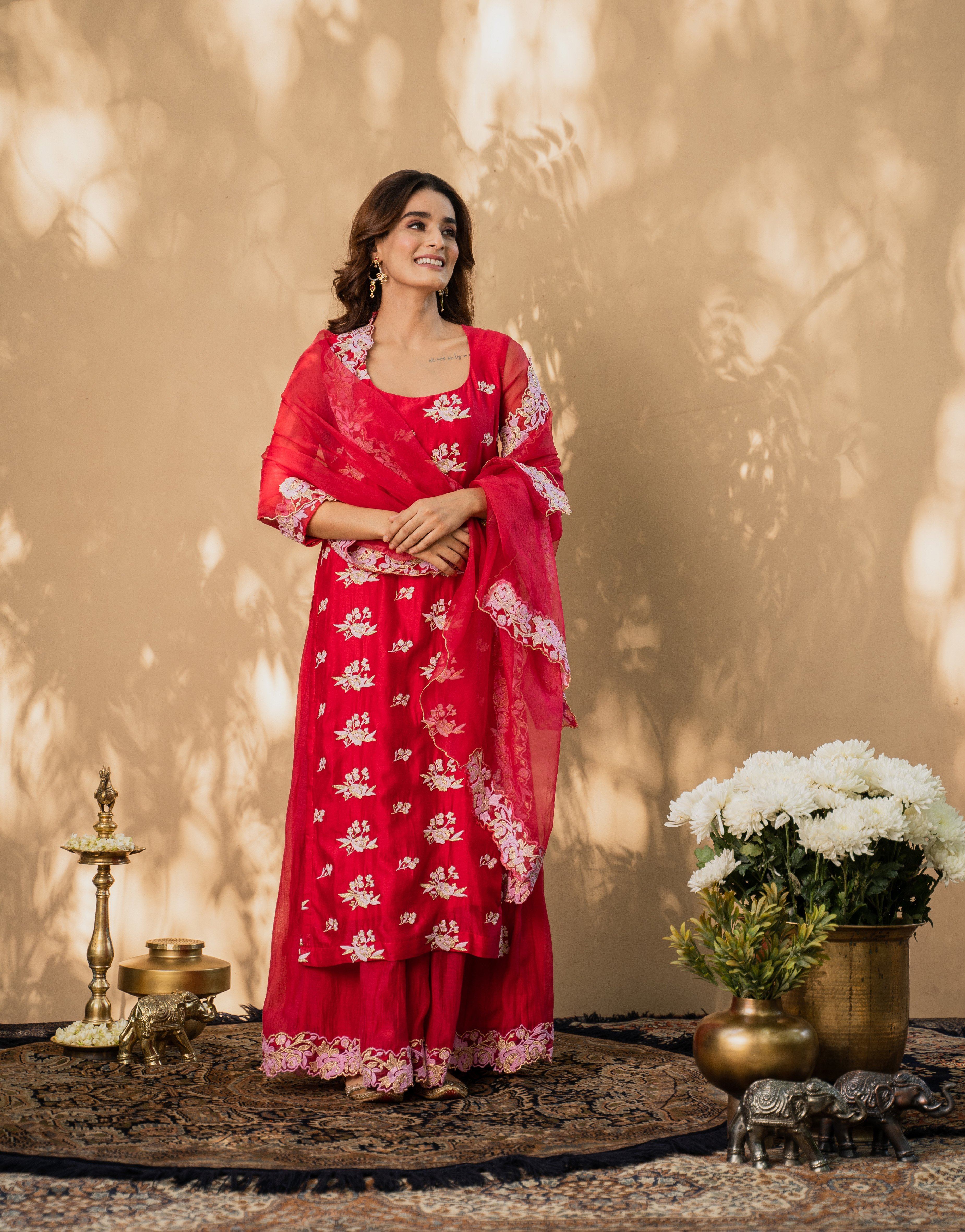 KISHMISH(sindoori mithaas)- set of 3- kurta, sharara & dupatta Naaz By Noor