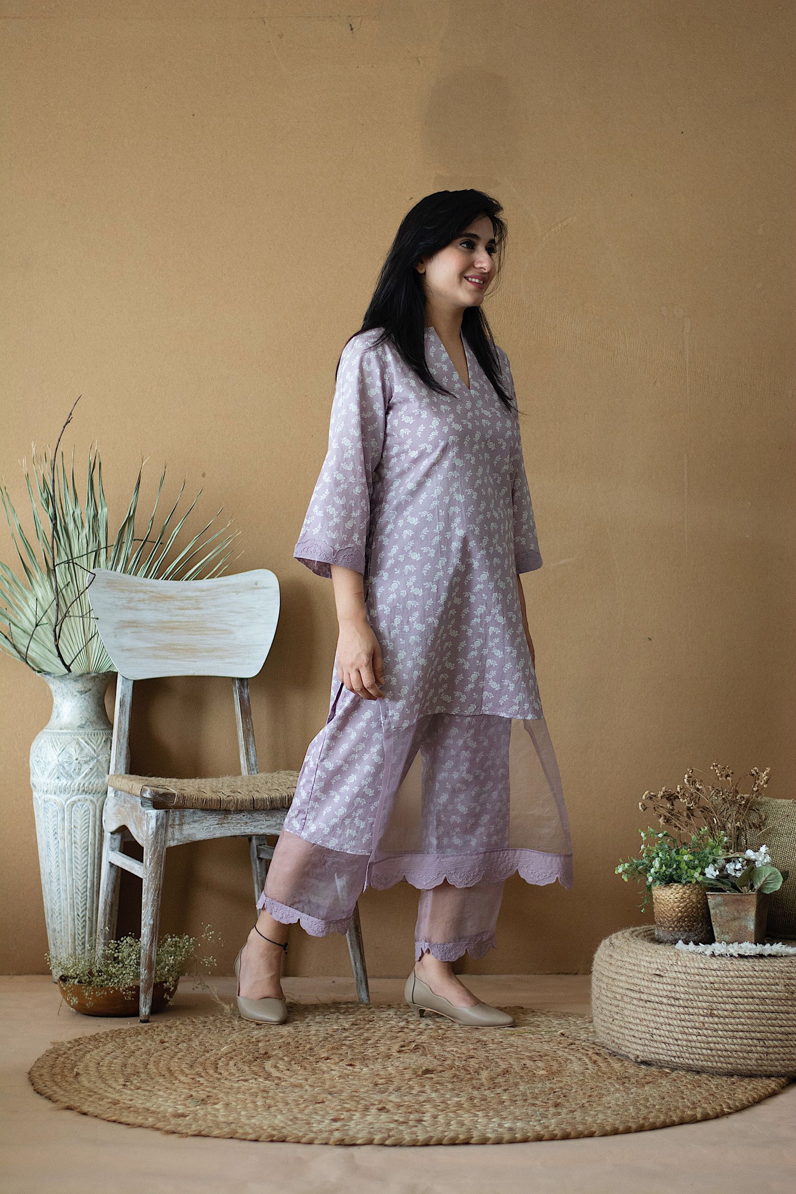 LILAC MUSK PRINTED KURTA WITH PRINTED PANTS WITH DUPATTA - Naaz By Noor
