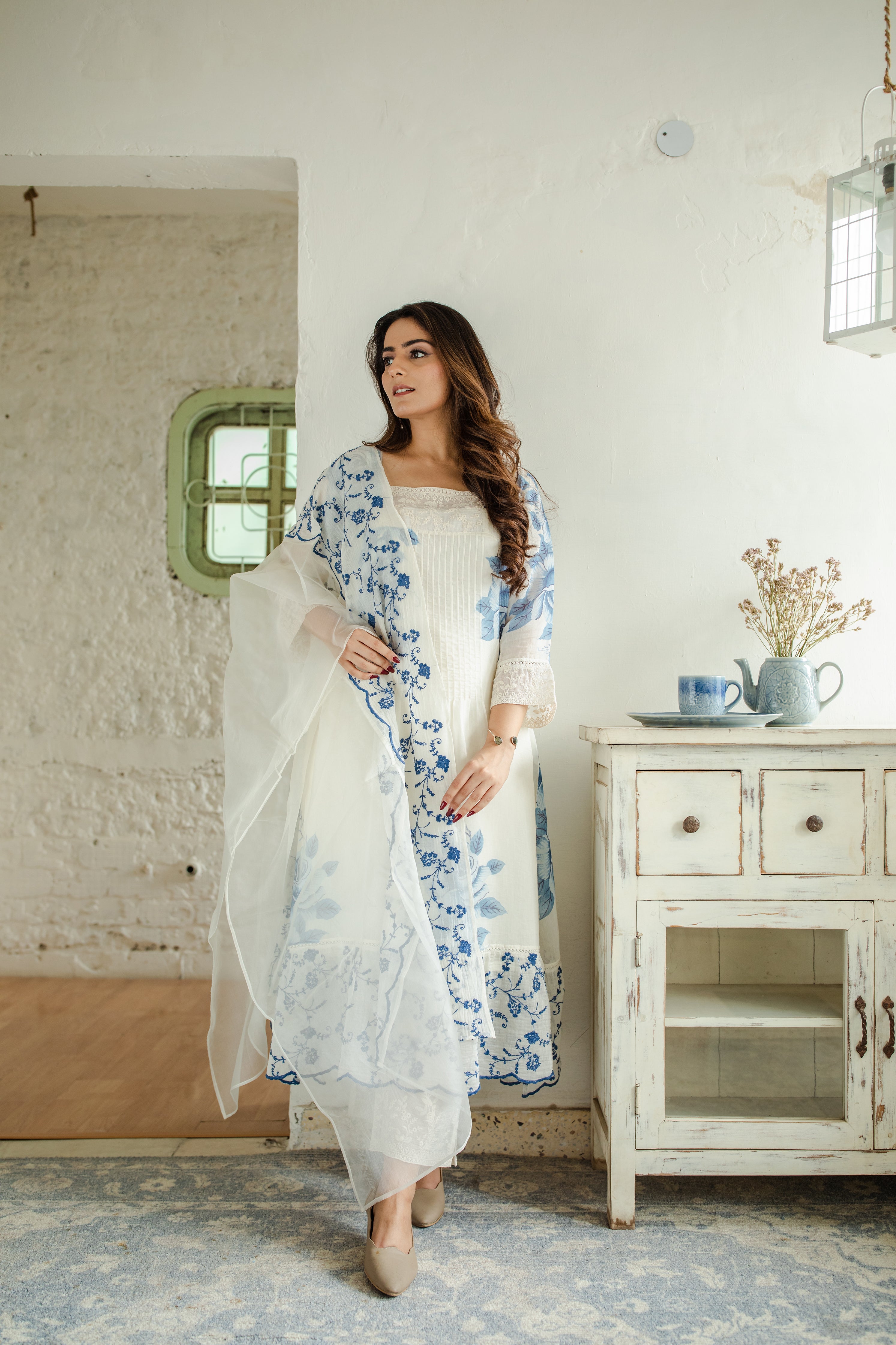 Meethi Reet Gori Si Mithas - set of 3 - kurta, pant and dupatta Naaz By Noor