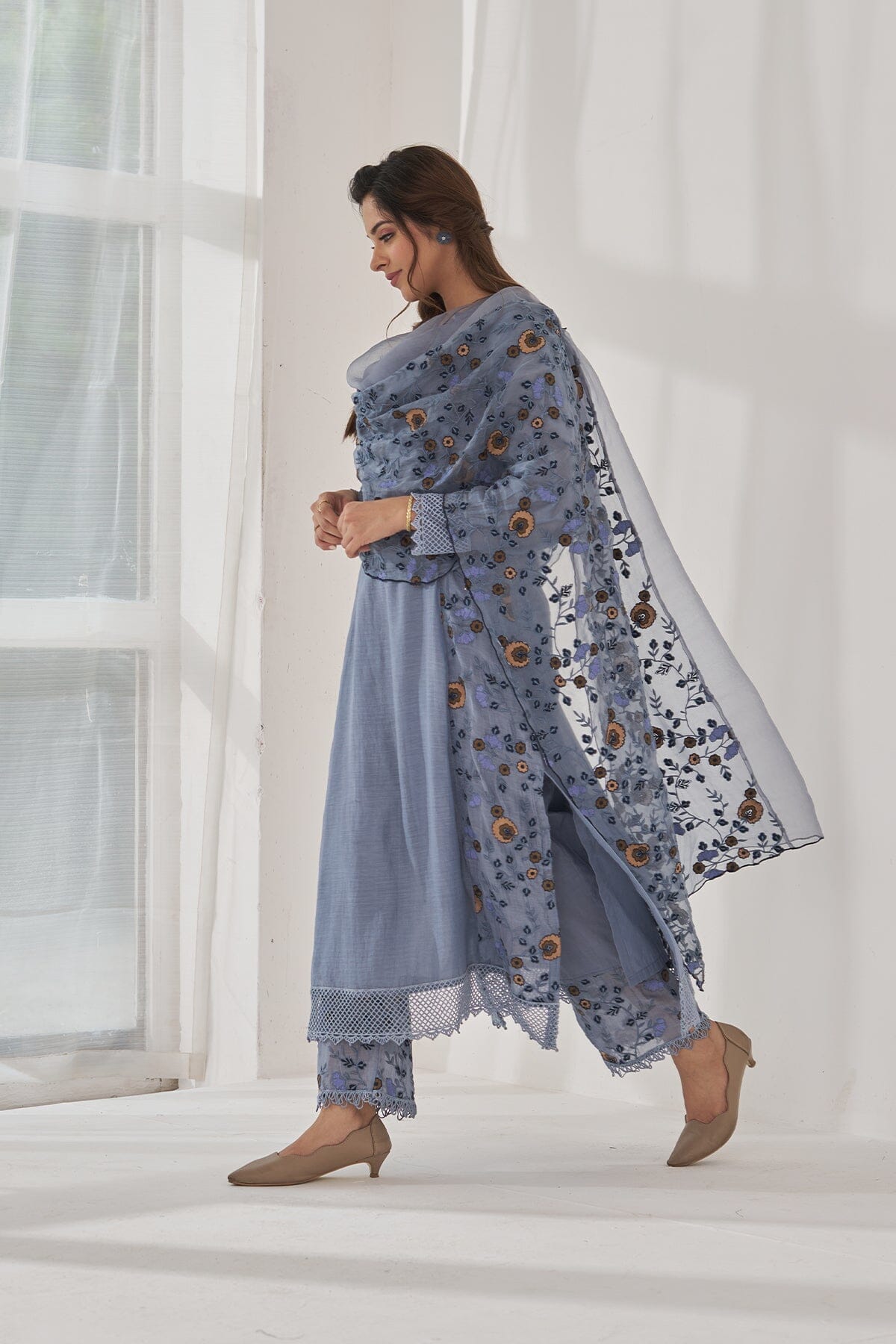 MUSKAAN BAANO-set of 3( kurta, pant & dupatta) Naaz By Noor