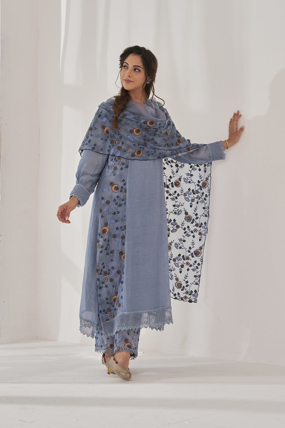 MUSKAAN BAANO-set of 3( kurta, pant & dupatta) Naaz By Noor