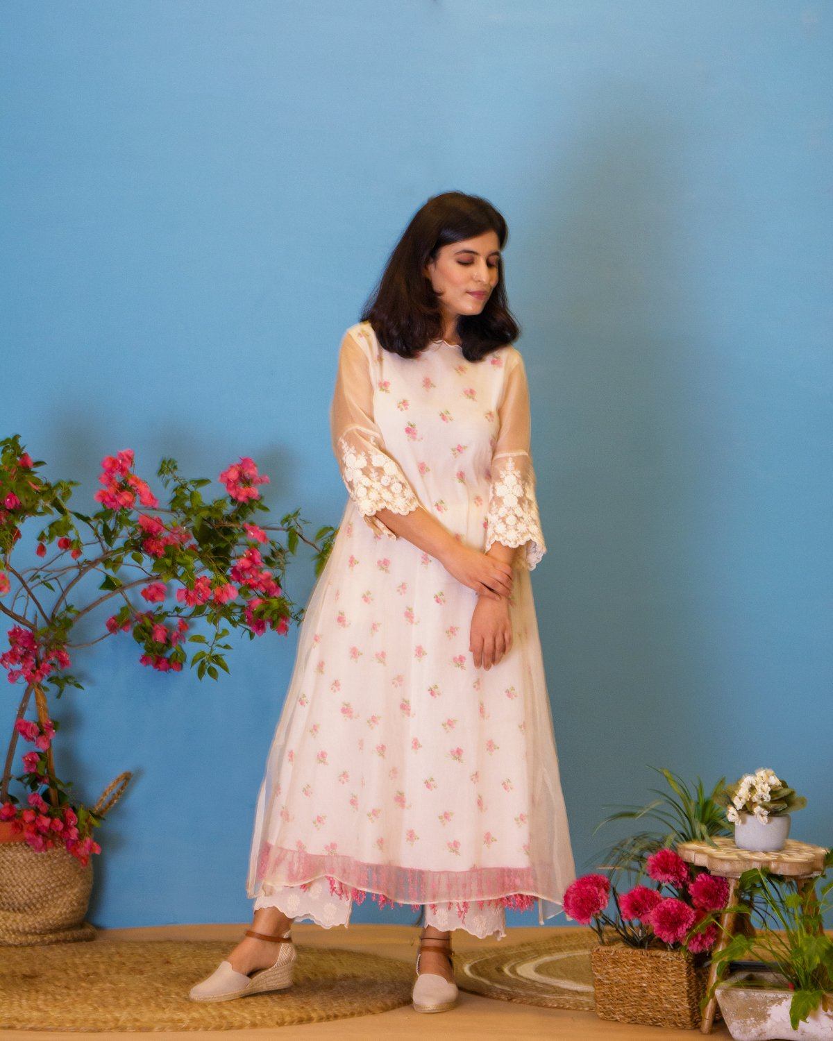 OUTBLOOM STYLE NO 10 Naaz By Noor