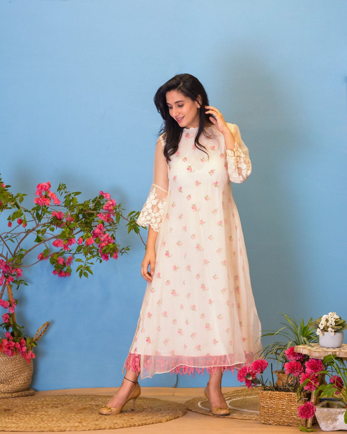 OUTBLOOM STYLE NO 10 Naaz By Noor