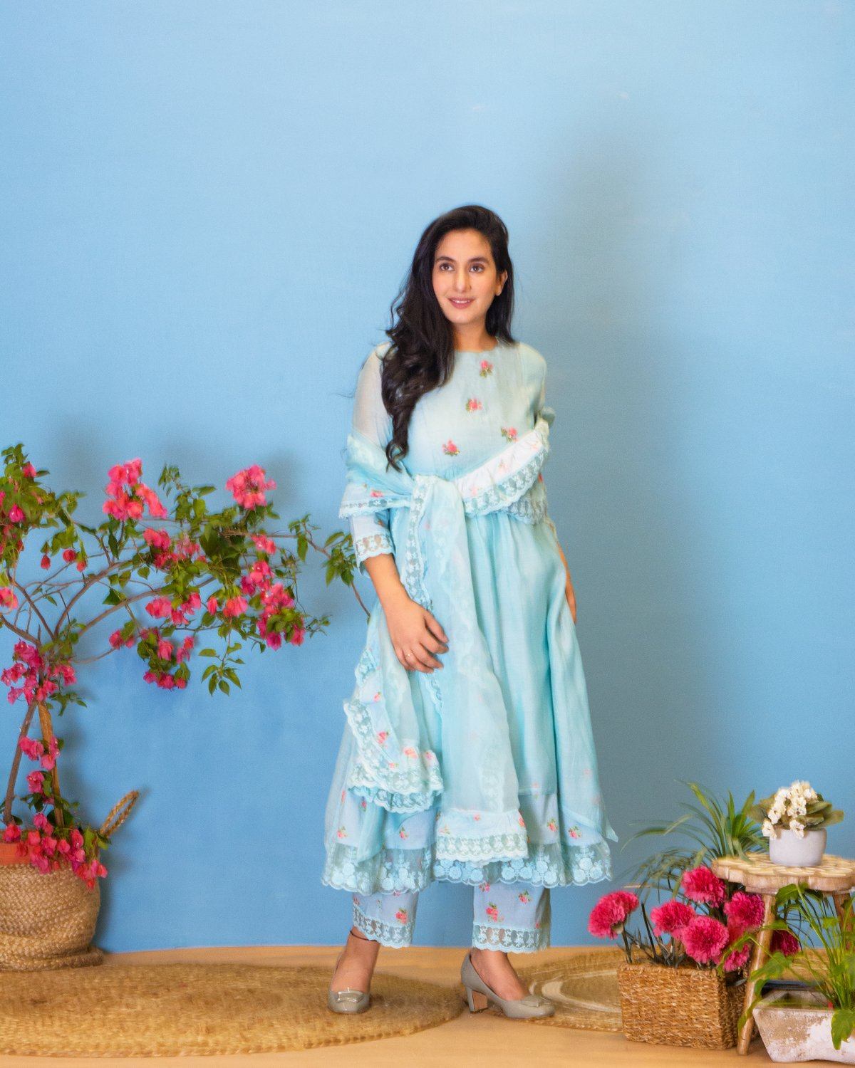 OUTBLOOM STYLE NO 4 Naaz By Noor