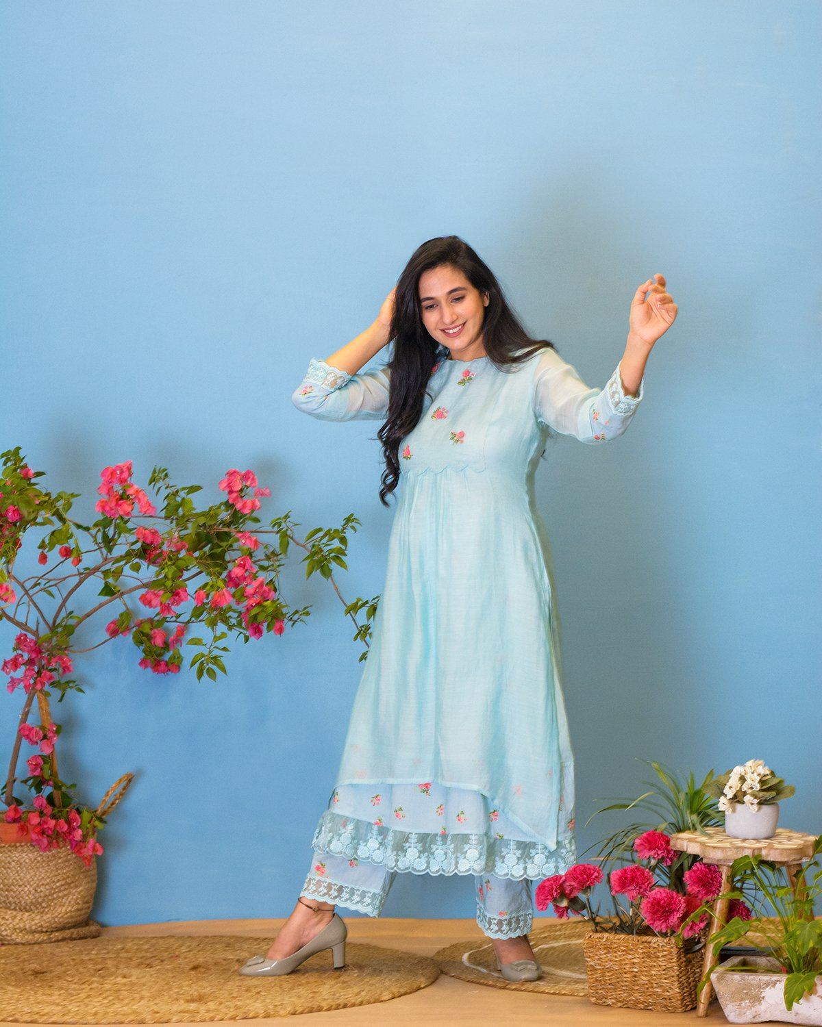 OUTBLOOM STYLE NO 4 Naaz By Noor