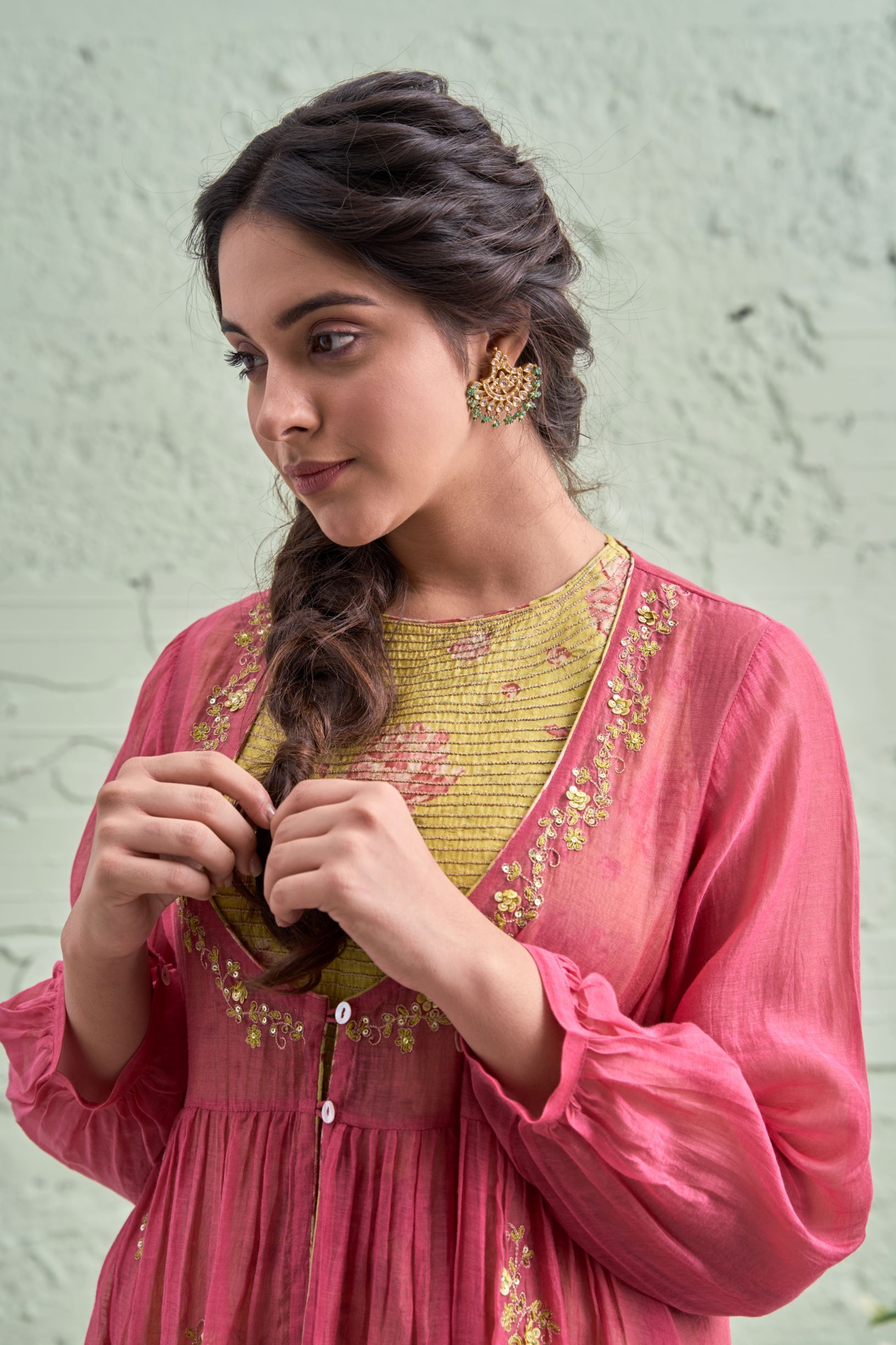 RAKHI- tyohaar ki thali gulabi- set of 4- kurta, pant, dupatta, overlay Naaz By Noor