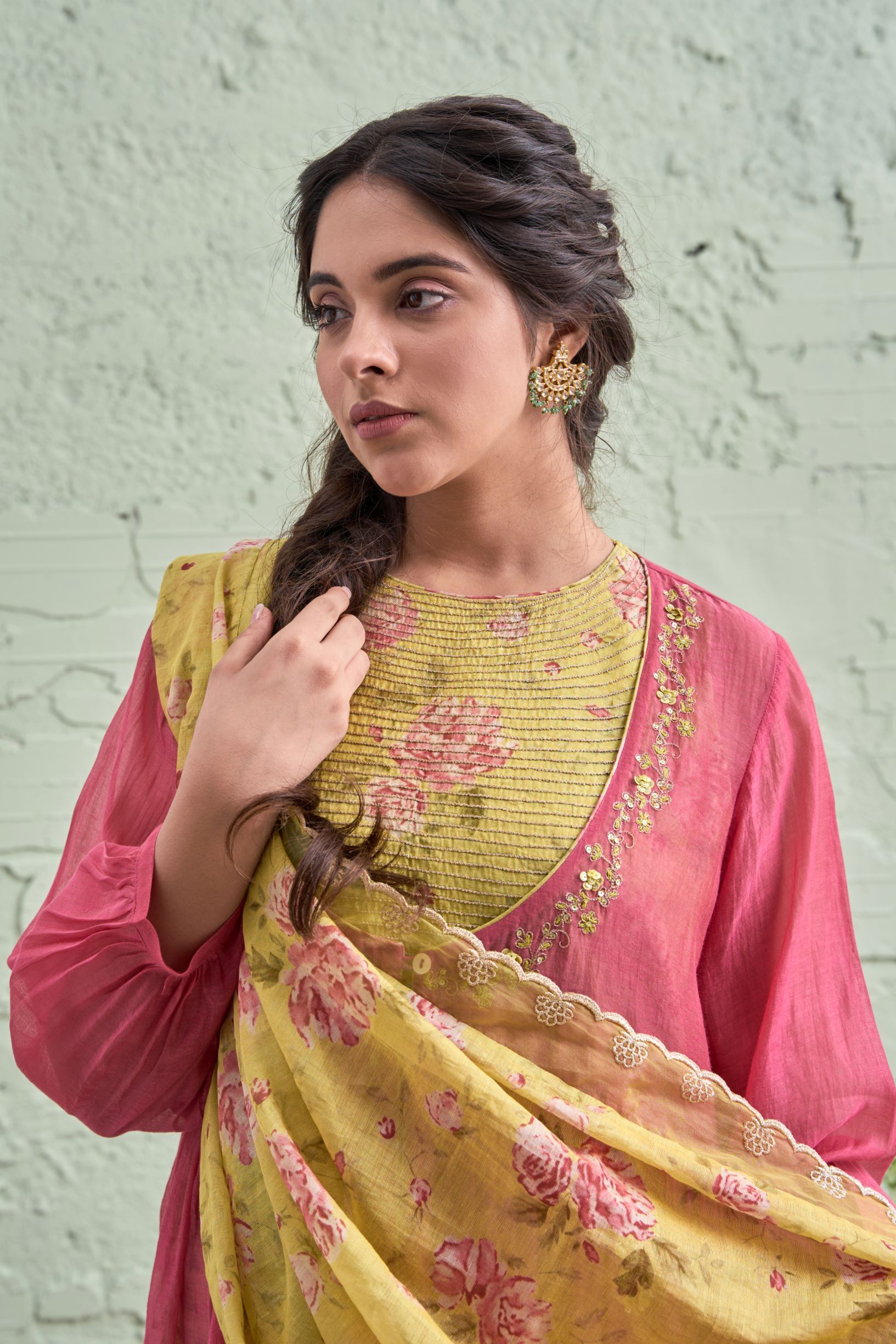 RAKHI- tyohaar ki thali gulabi- set of 4- kurta, pant, dupatta, overlay Naaz By Noor