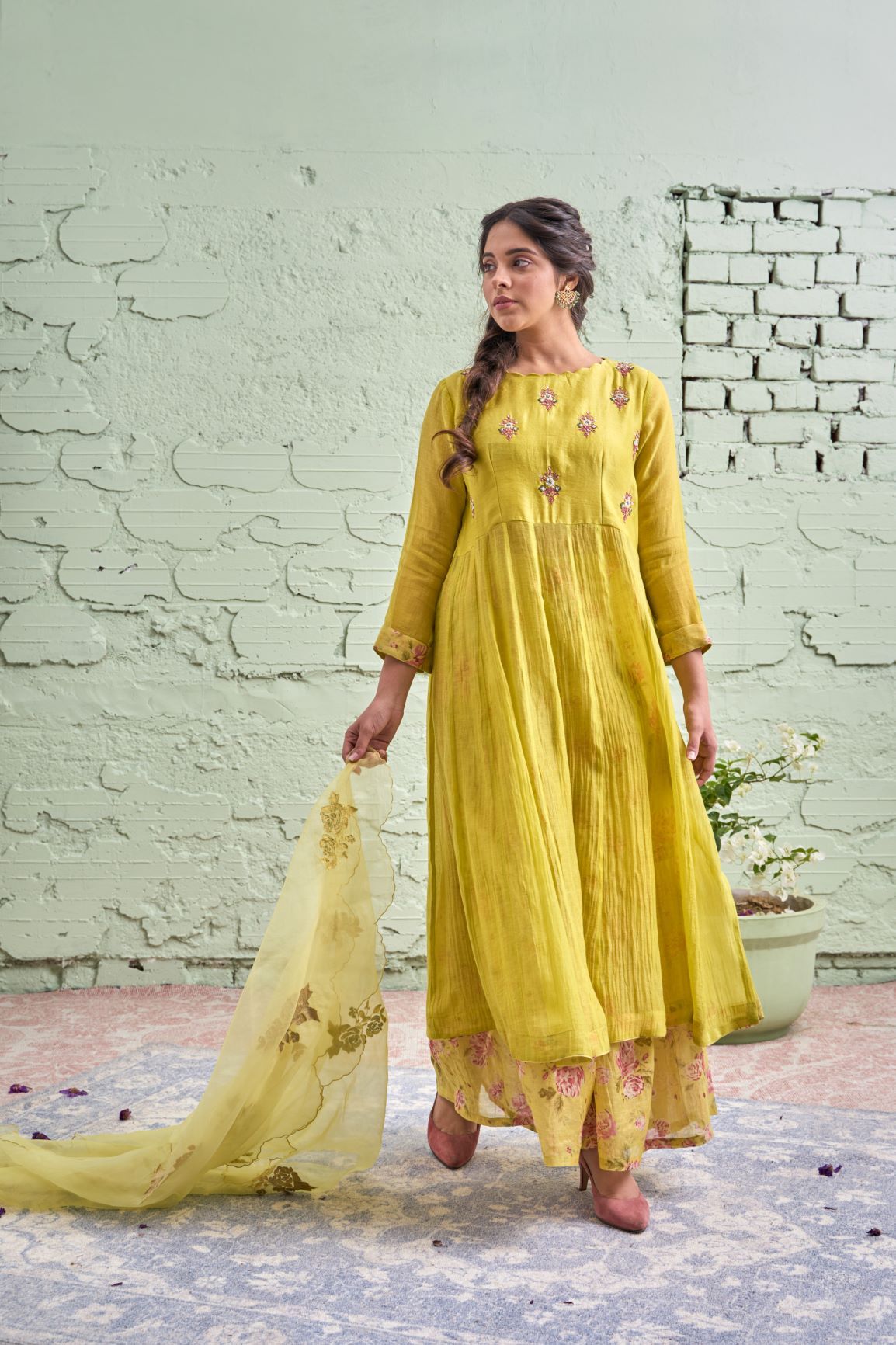 RAKHI tyohaar ki thali- nimbu sa hara-set of 3- kurta, sharara & dupatta Naaz By Noor